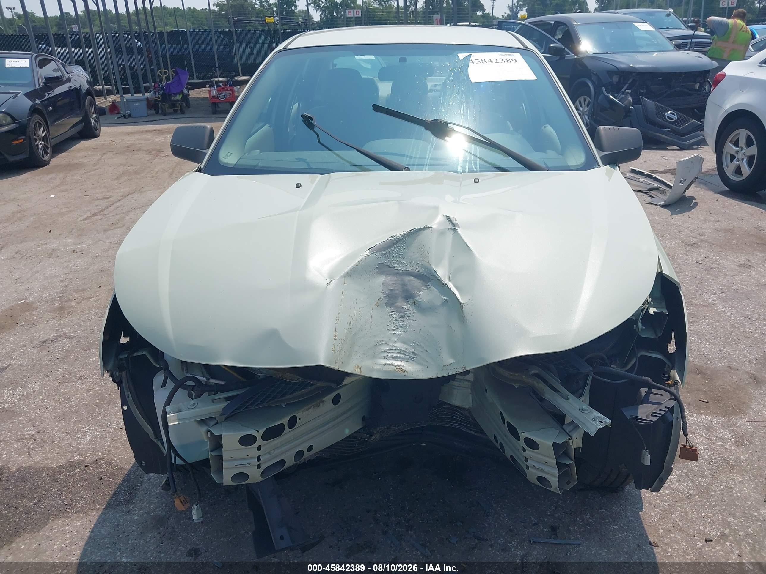 2010 Ford Focus Se Green vin: 1FAHP3FN1AW115312
