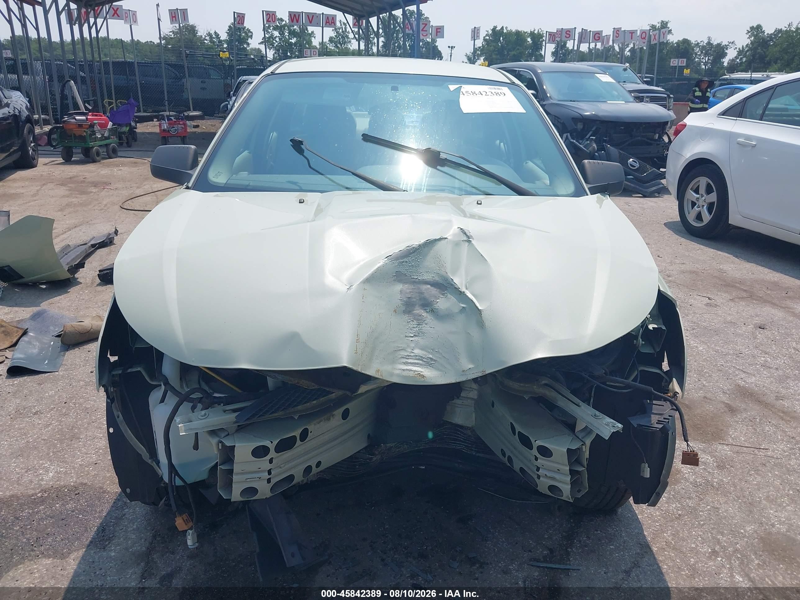2010 Ford Focus Se Green vin: 1FAHP3FN1AW115312