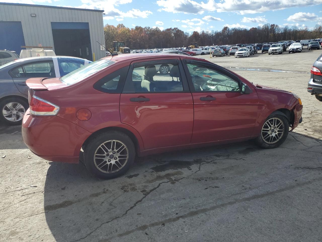 2010 Ford Focus Se Красный vin: 1FAHP3FN1AW131719