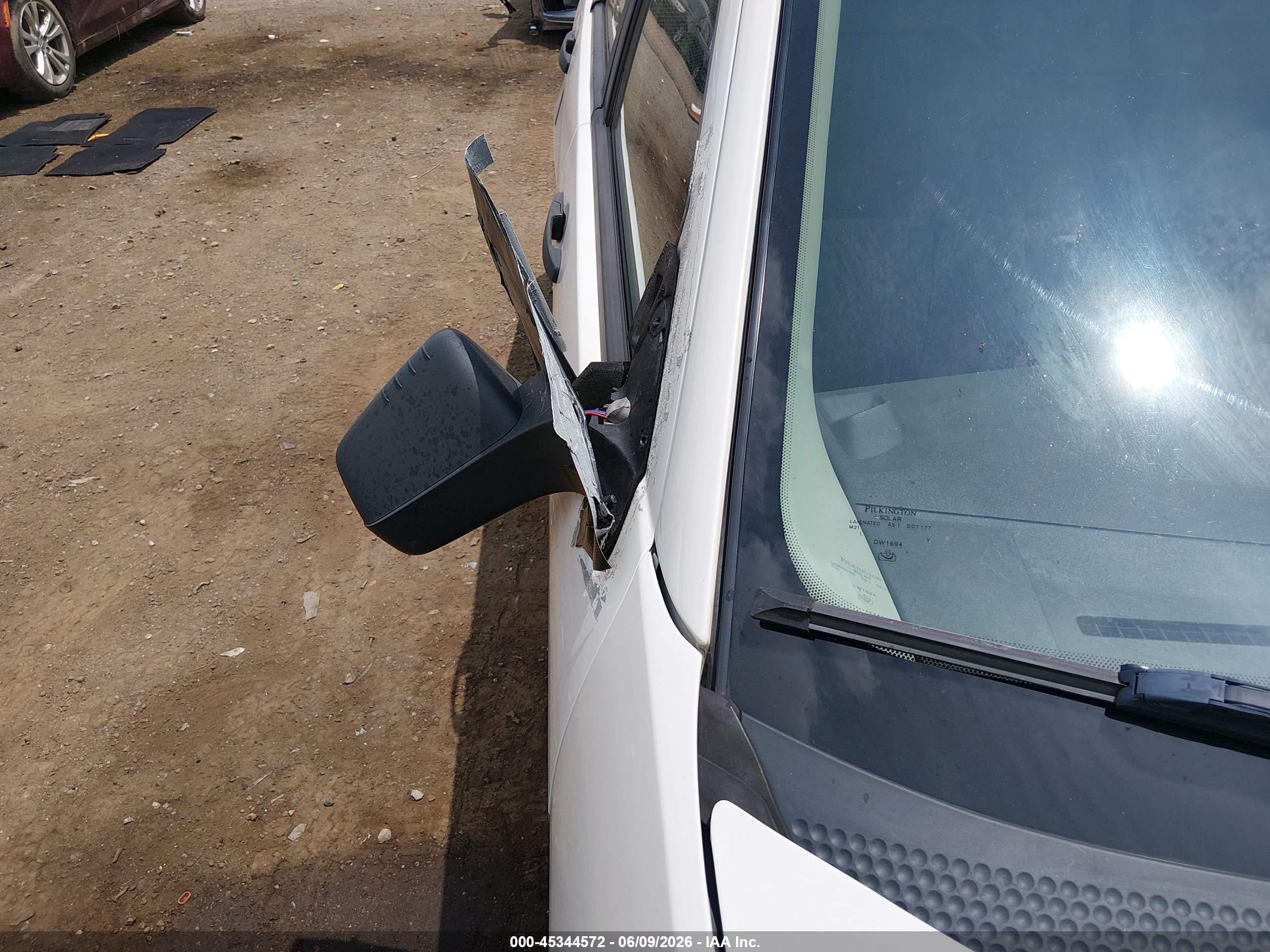 2010 Ford Focus Se White vin: 1FAHP3FN1AW159116