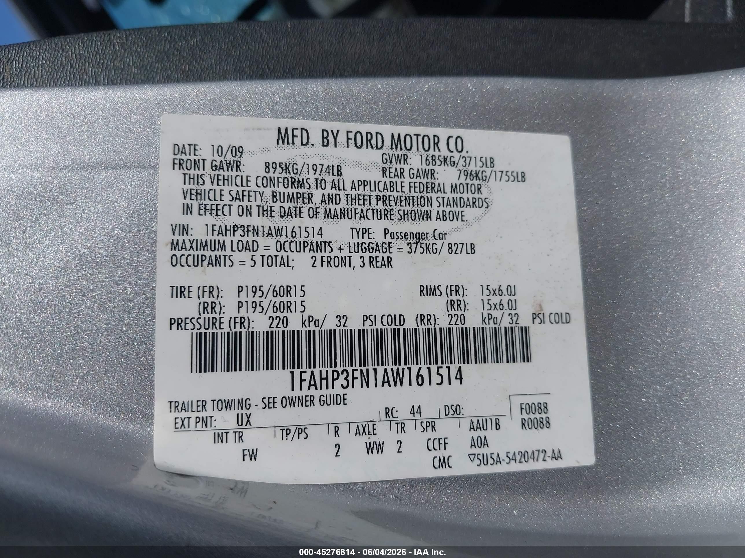 2010 Ford Focus Se Silver vin: 1FAHP3FN1AW161514
