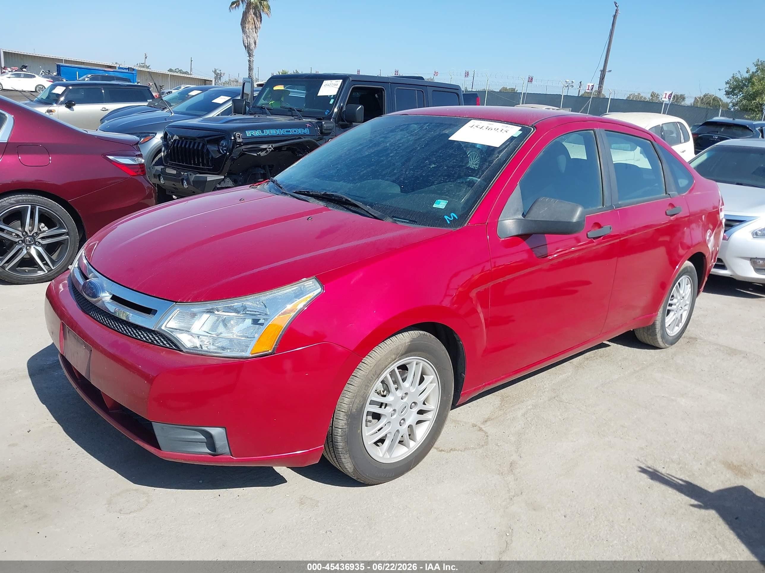 2010 Ford Focus Se Red vin: 1FAHP3FN1AW172190