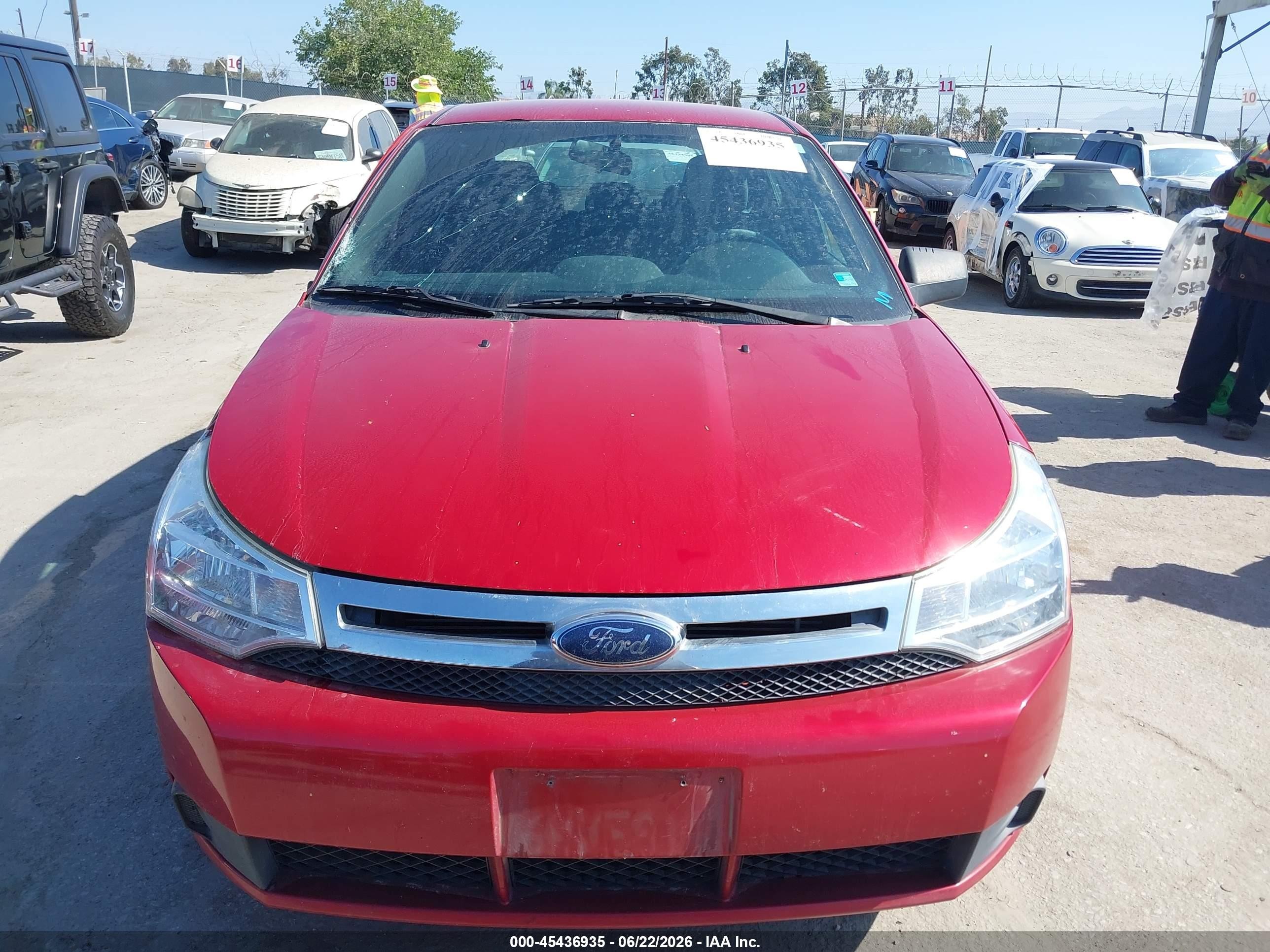 2010 Ford Focus Se Red vin: 1FAHP3FN1AW172190