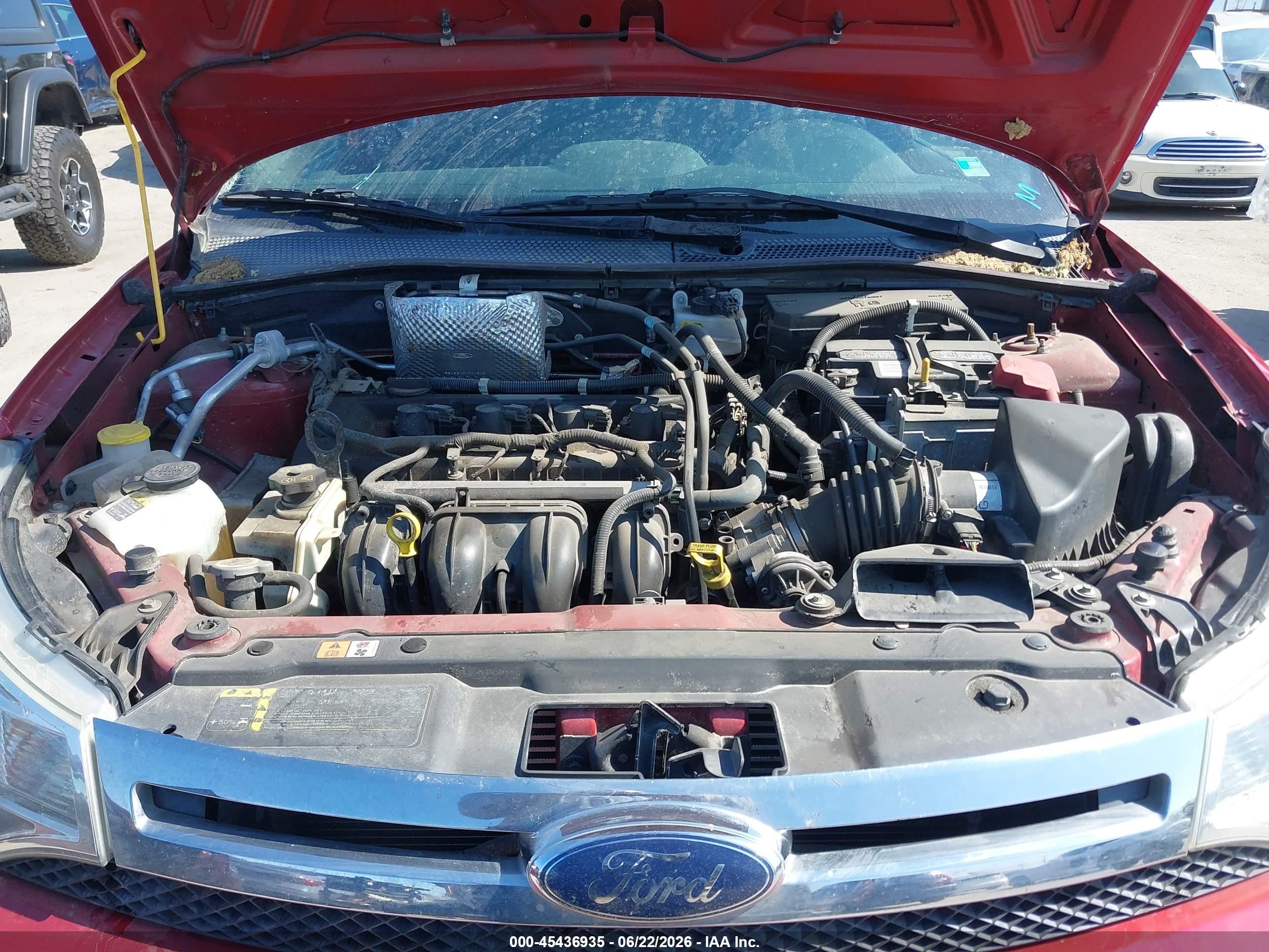 2010 Ford Focus Se Red vin: 1FAHP3FN1AW172190