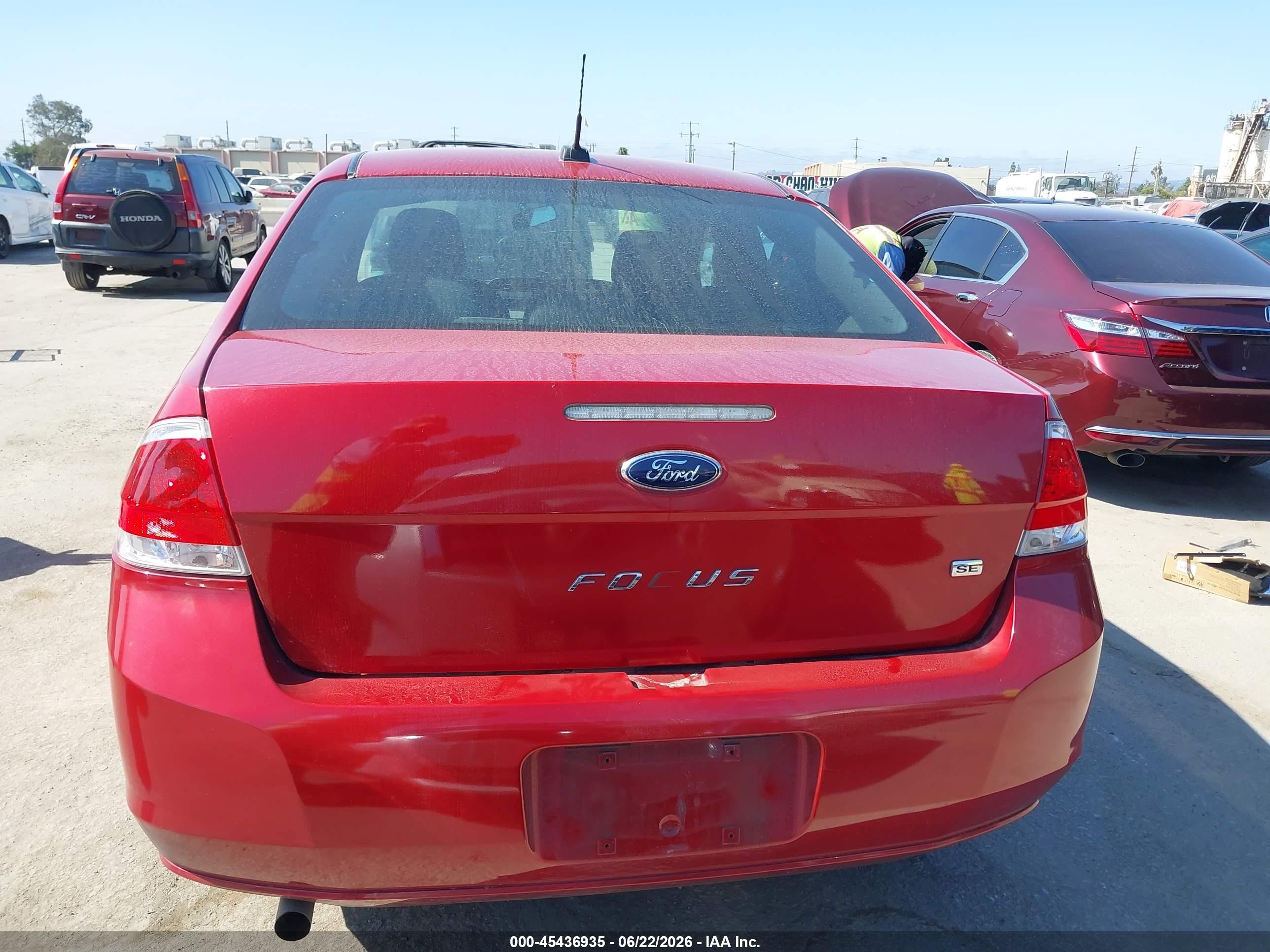 2010 Ford Focus Se Red vin: 1FAHP3FN1AW172190