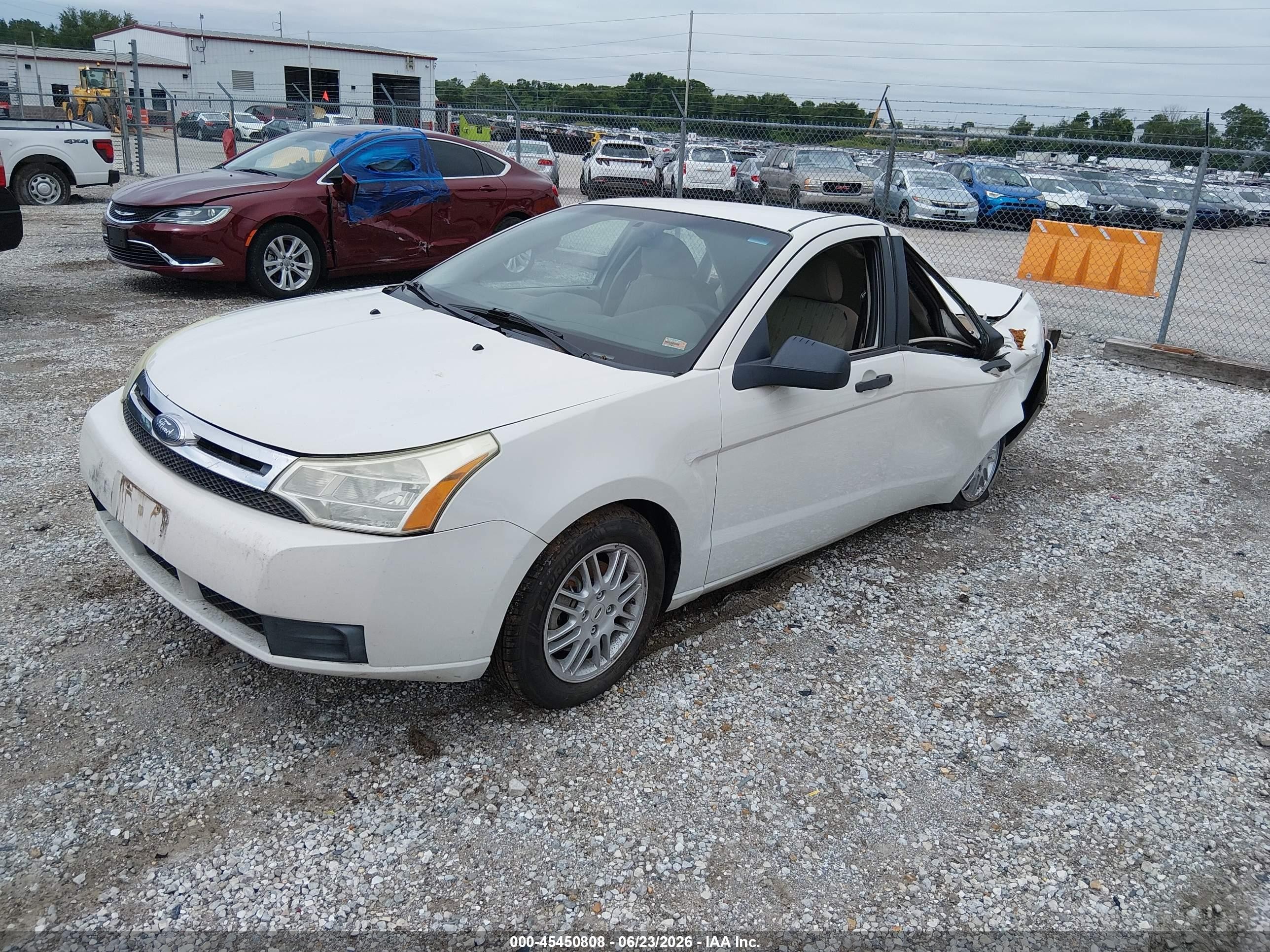 2010 Ford Focus Se White vin: 1FAHP3FN1AW211649