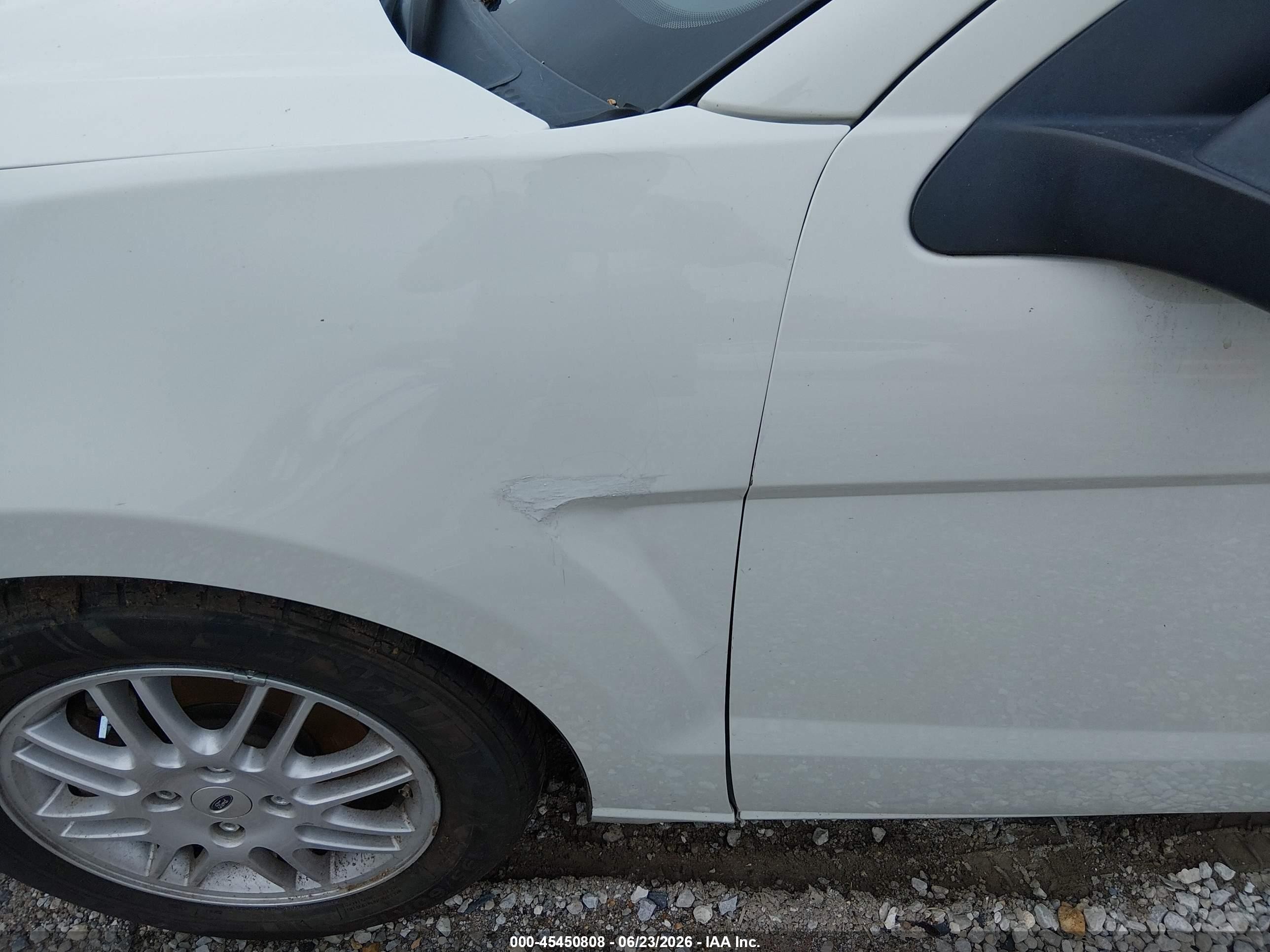 2010 Ford Focus Se White vin: 1FAHP3FN1AW211649
