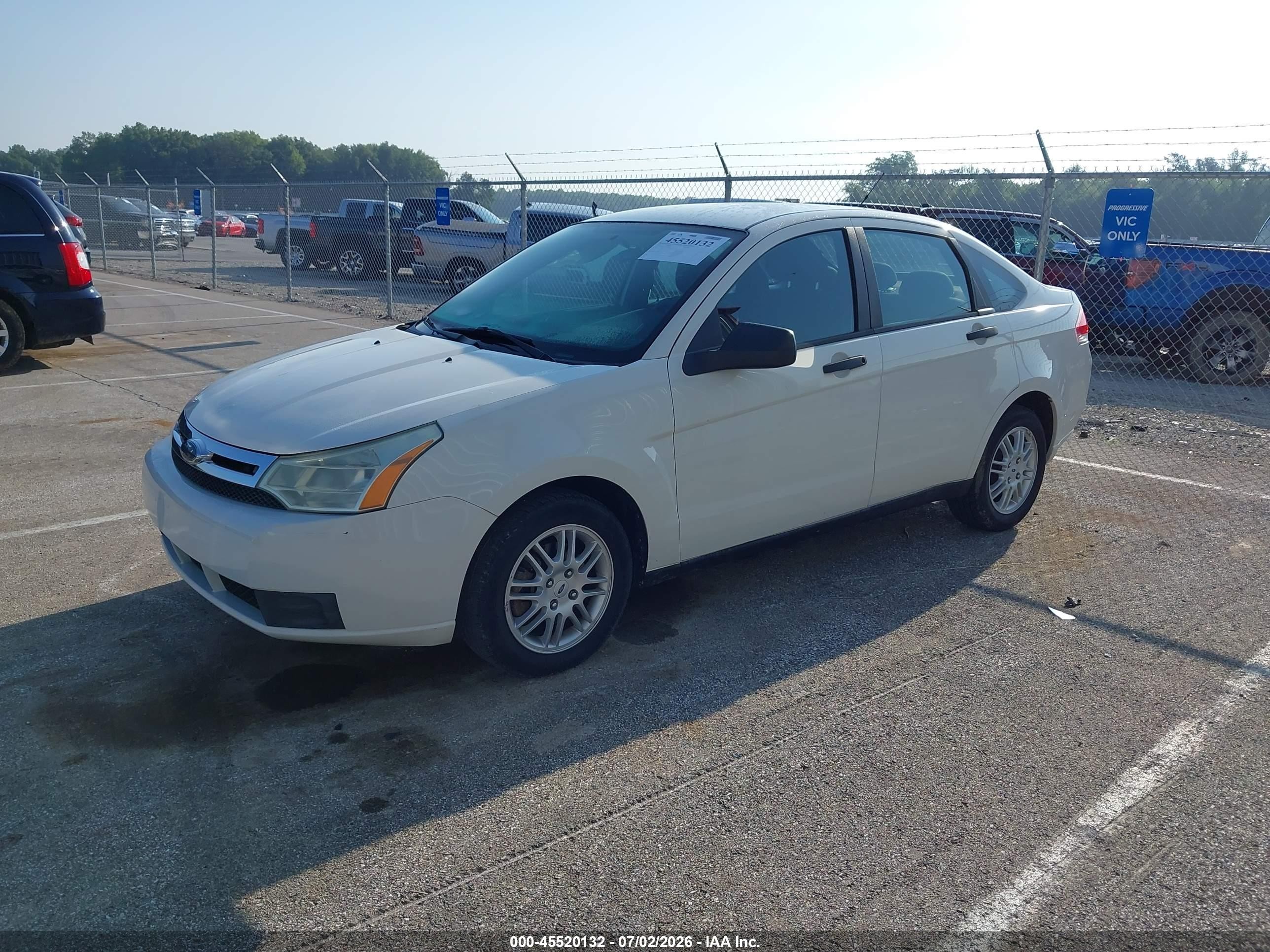 2010 Ford Focus Se White vin: 1FAHP3FN1AW224191