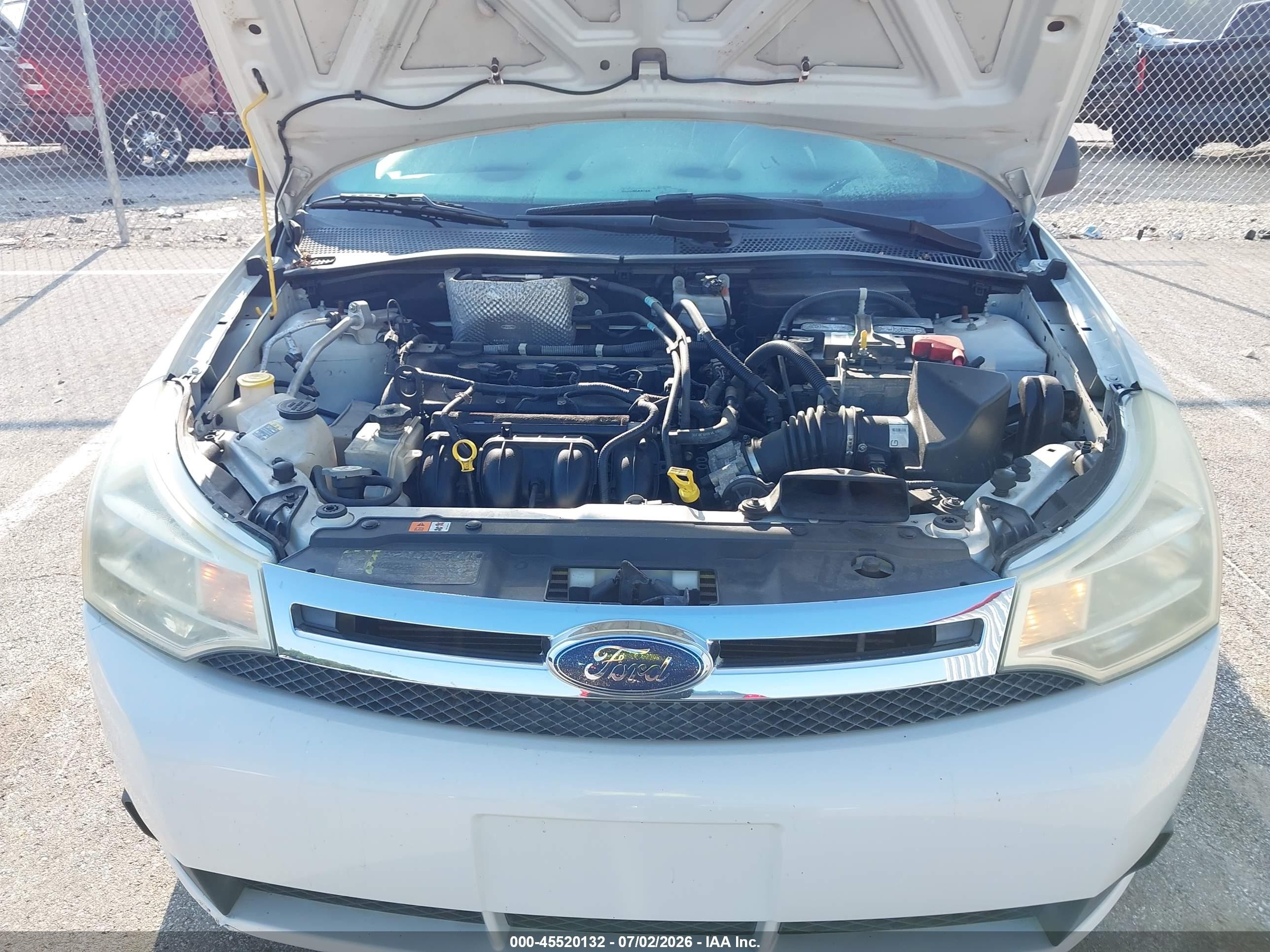 2010 Ford Focus Se White vin: 1FAHP3FN1AW224191