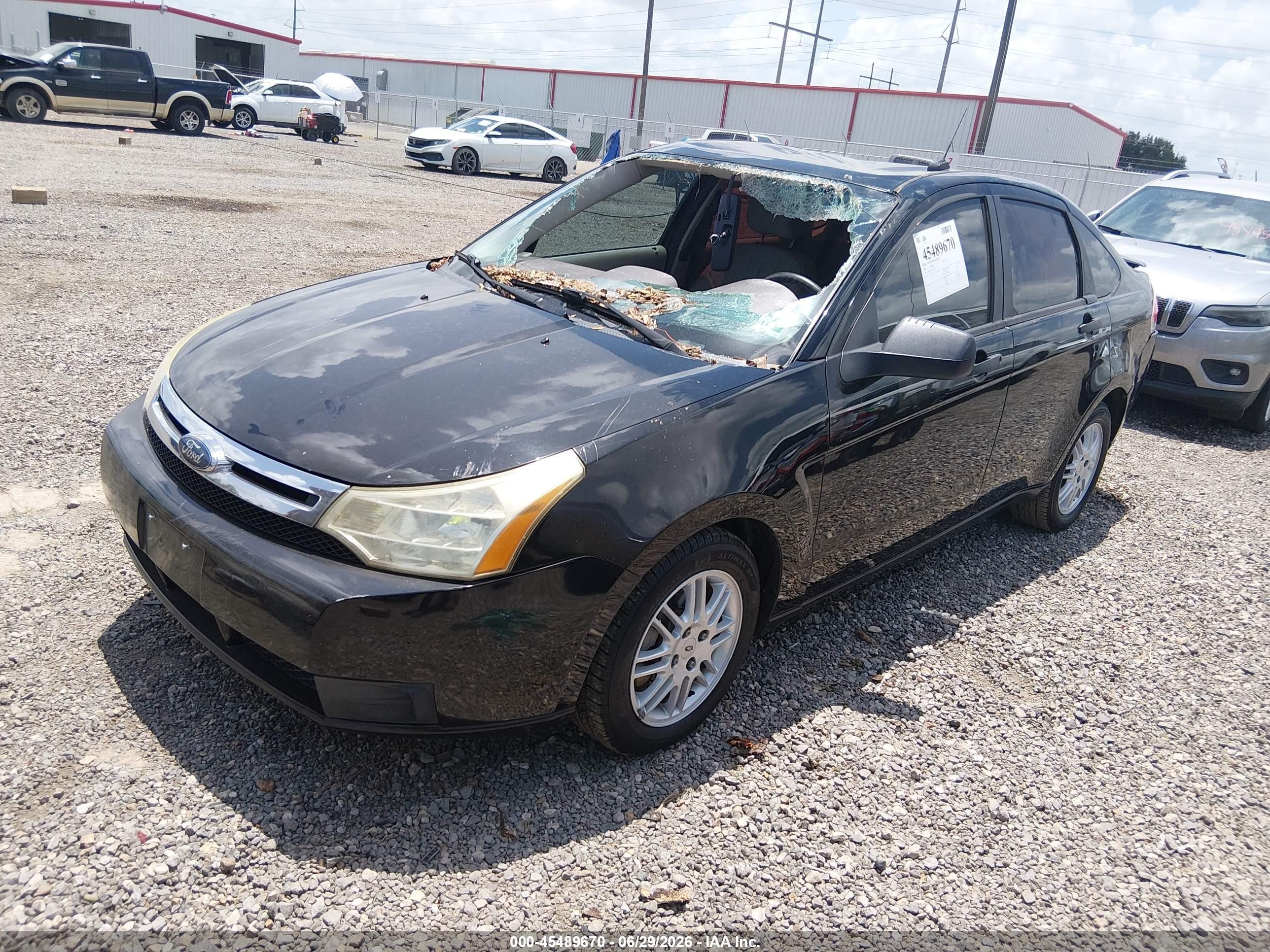2010 Ford Focus Se Черный vin: 1FAHP3FN1AW225339