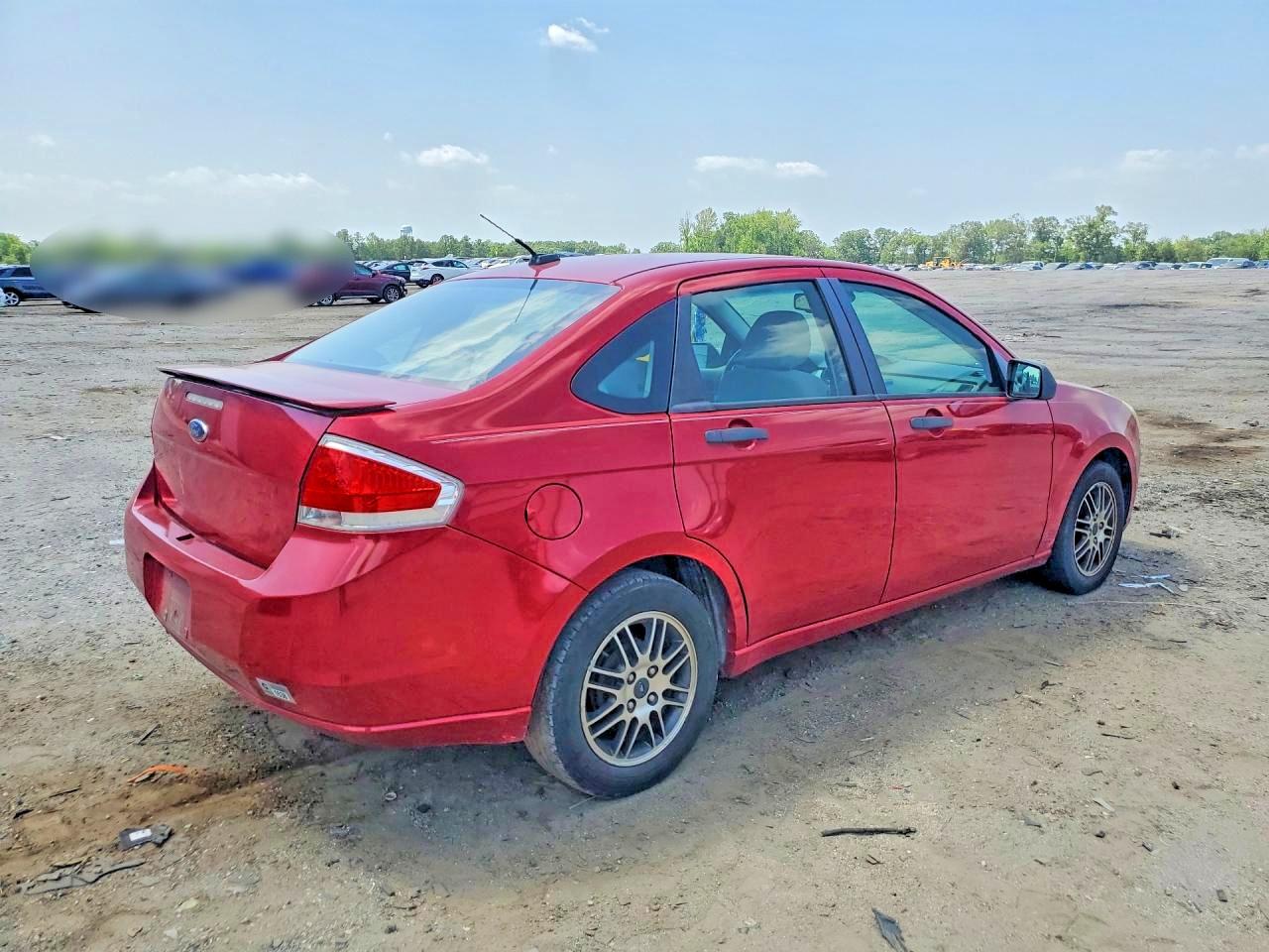 2010 Ford Focus Se Red vin: 1FAHP3FN1AW238544
