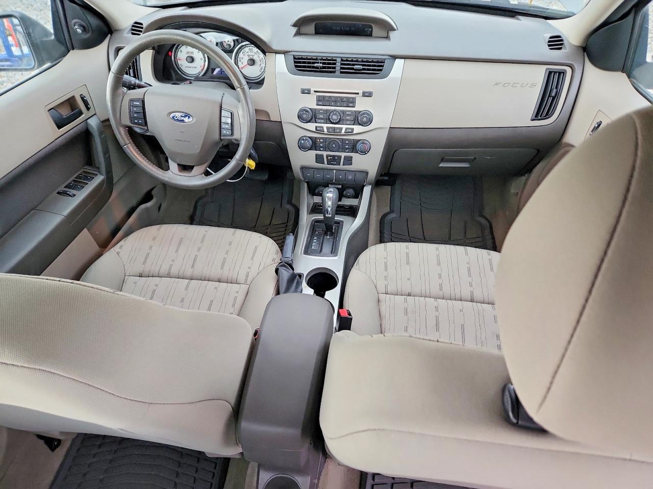2010 Ford Focus Se Gray vin: 1FAHP3FN1AW256364