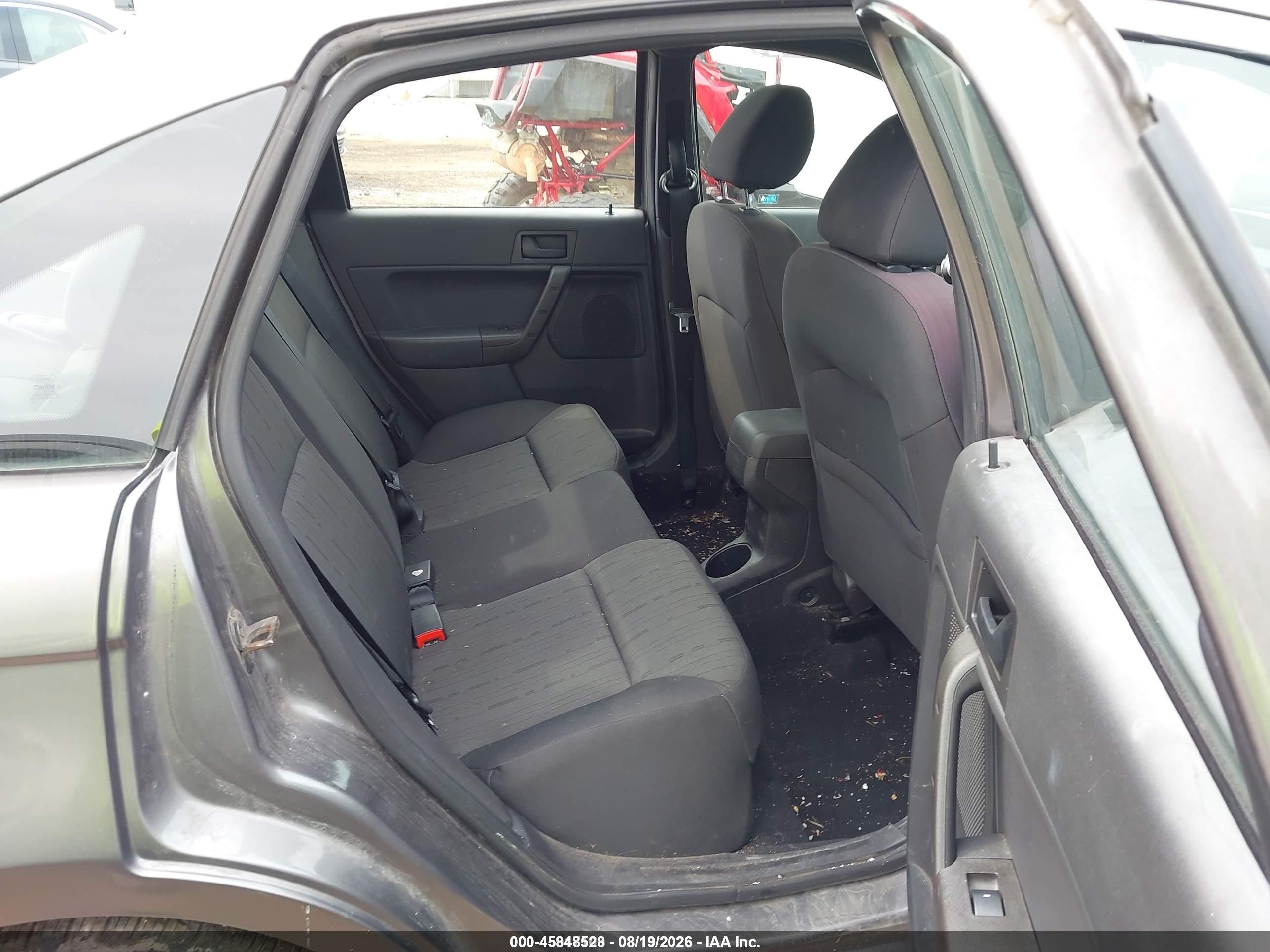2010 Ford Focus Se Gray vin: 1FAHP3FN1AW278347