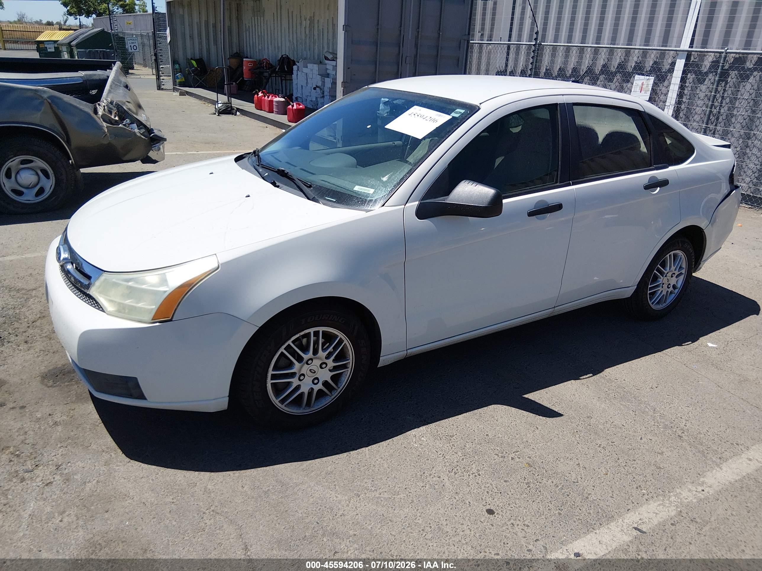 2010 Ford Focus Se White vin: 1FAHP3FN1AW280521