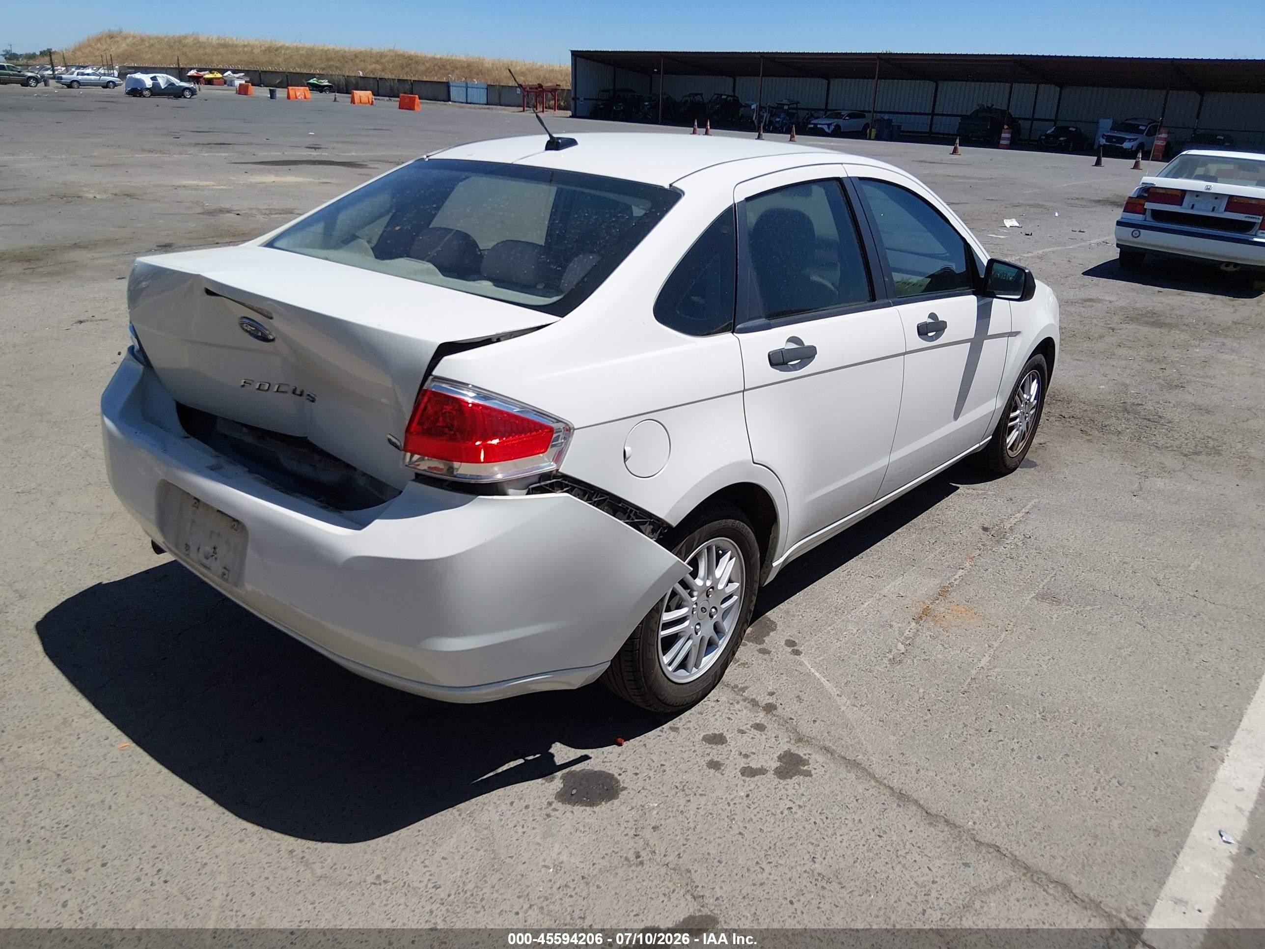 2010 Ford Focus Se White vin: 1FAHP3FN1AW280521