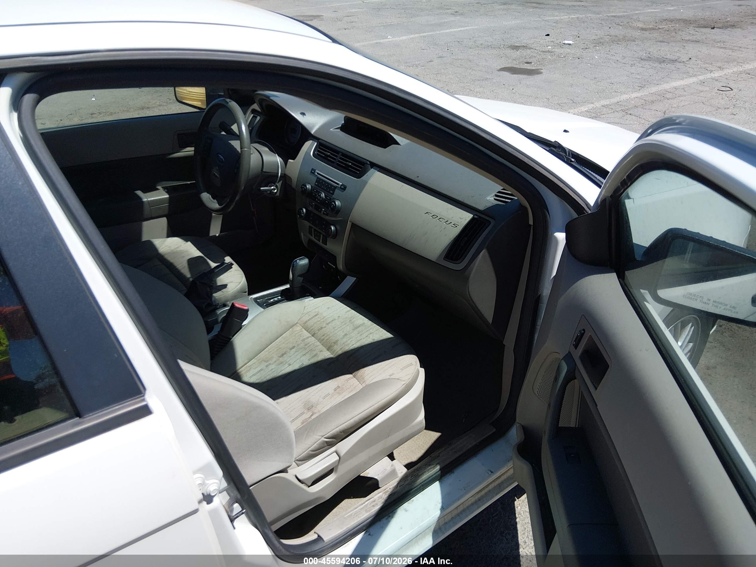 2010 Ford Focus Se White vin: 1FAHP3FN1AW280521