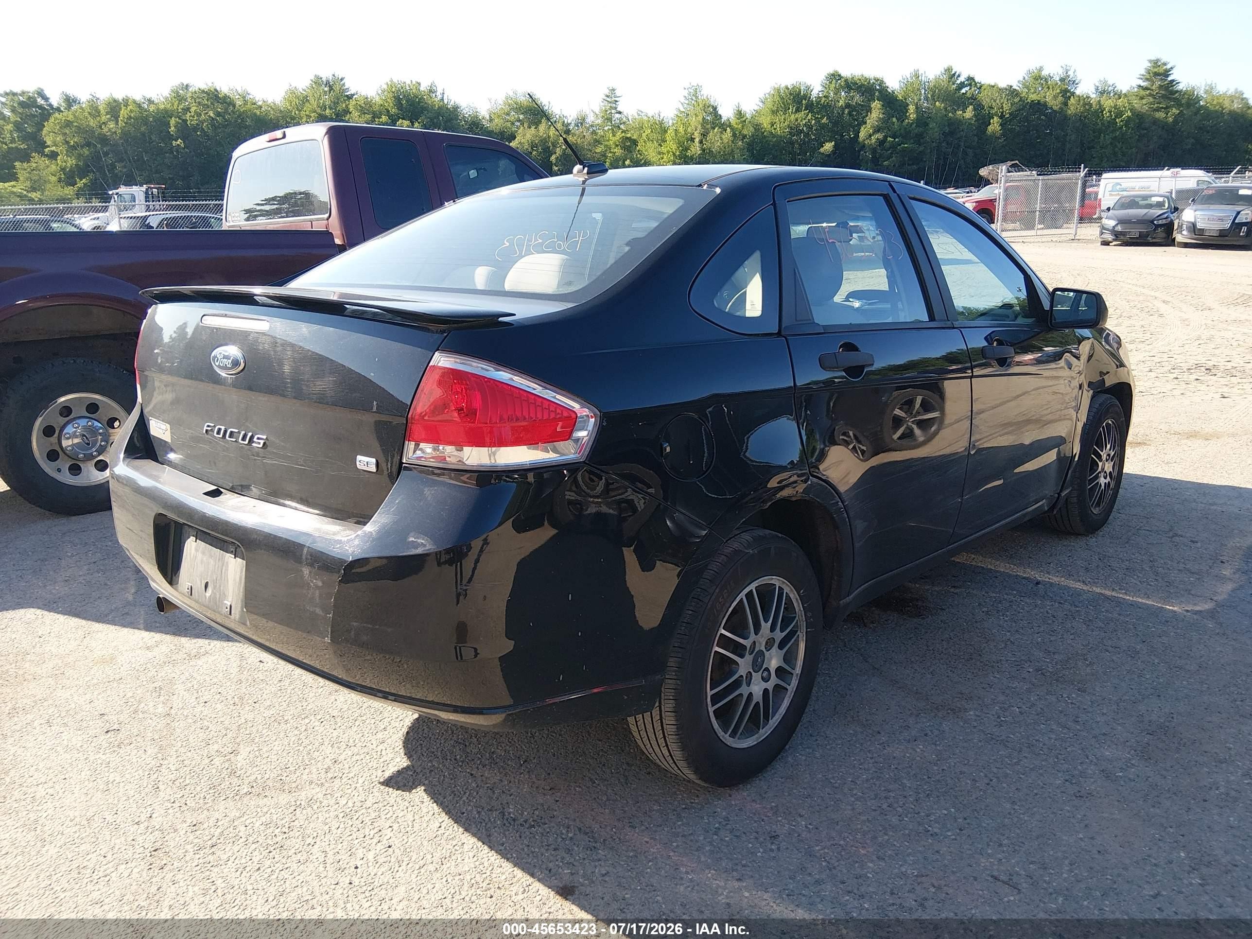 2010 Ford Focus Se Black vin: 1FAHP3FN1AW298324