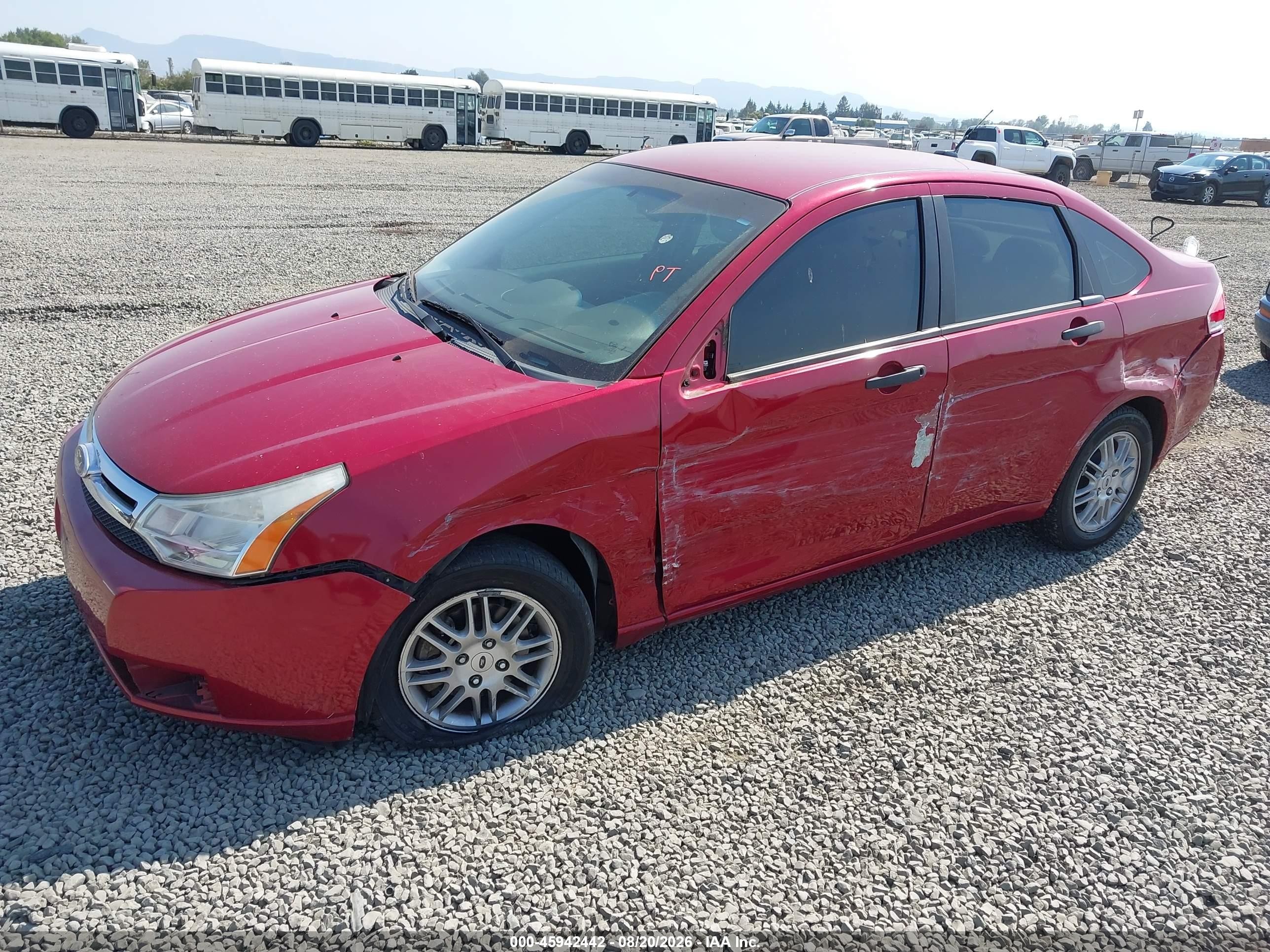 2011 Ford Focus Se Red vin: 1FAHP3FN1BW107325