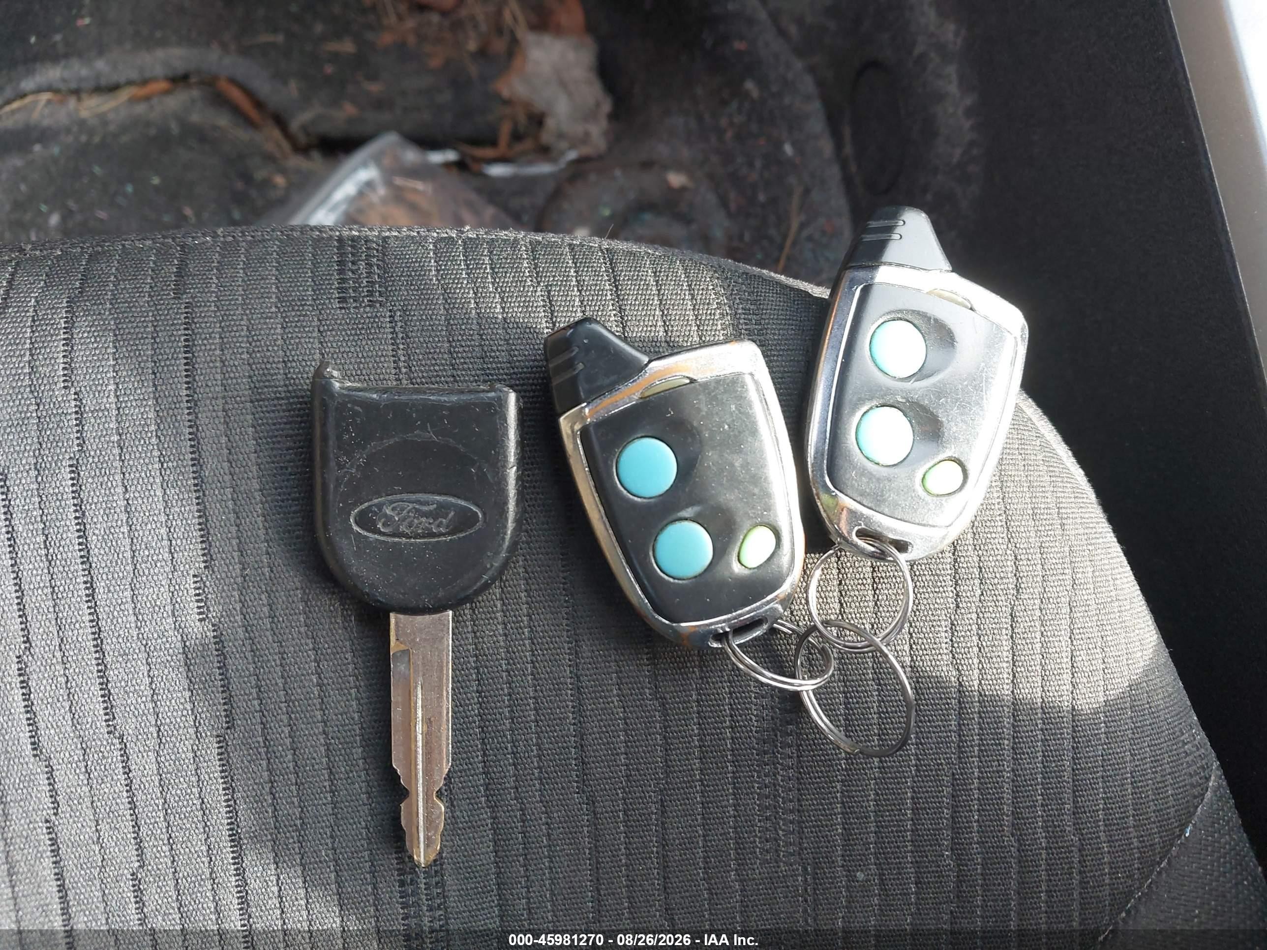 2011 Ford Focus Se Silver vin: 1FAHP3FN1BW121435