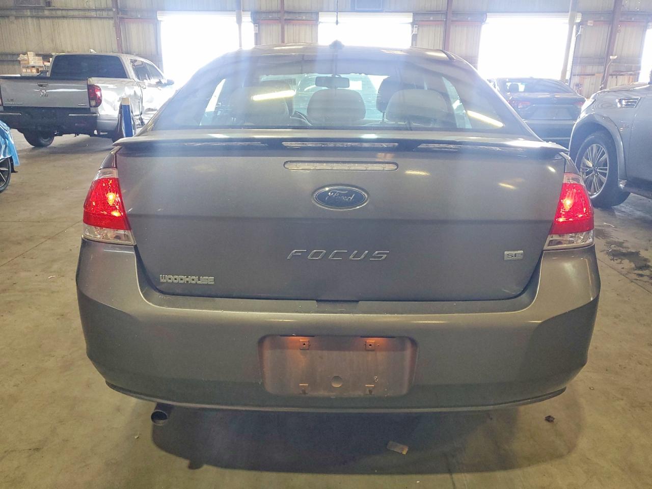 2011 Ford Focus Se Серый vin: 1FAHP3FN1BW150305