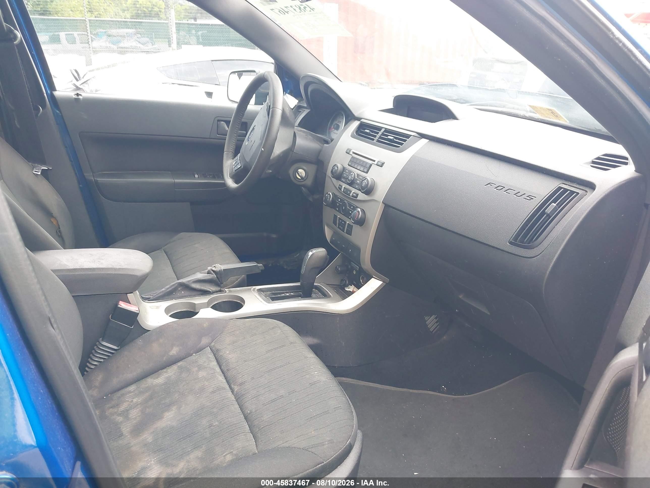 2011 Ford Focus Se Blue vin: 1FAHP3FN1BW160171