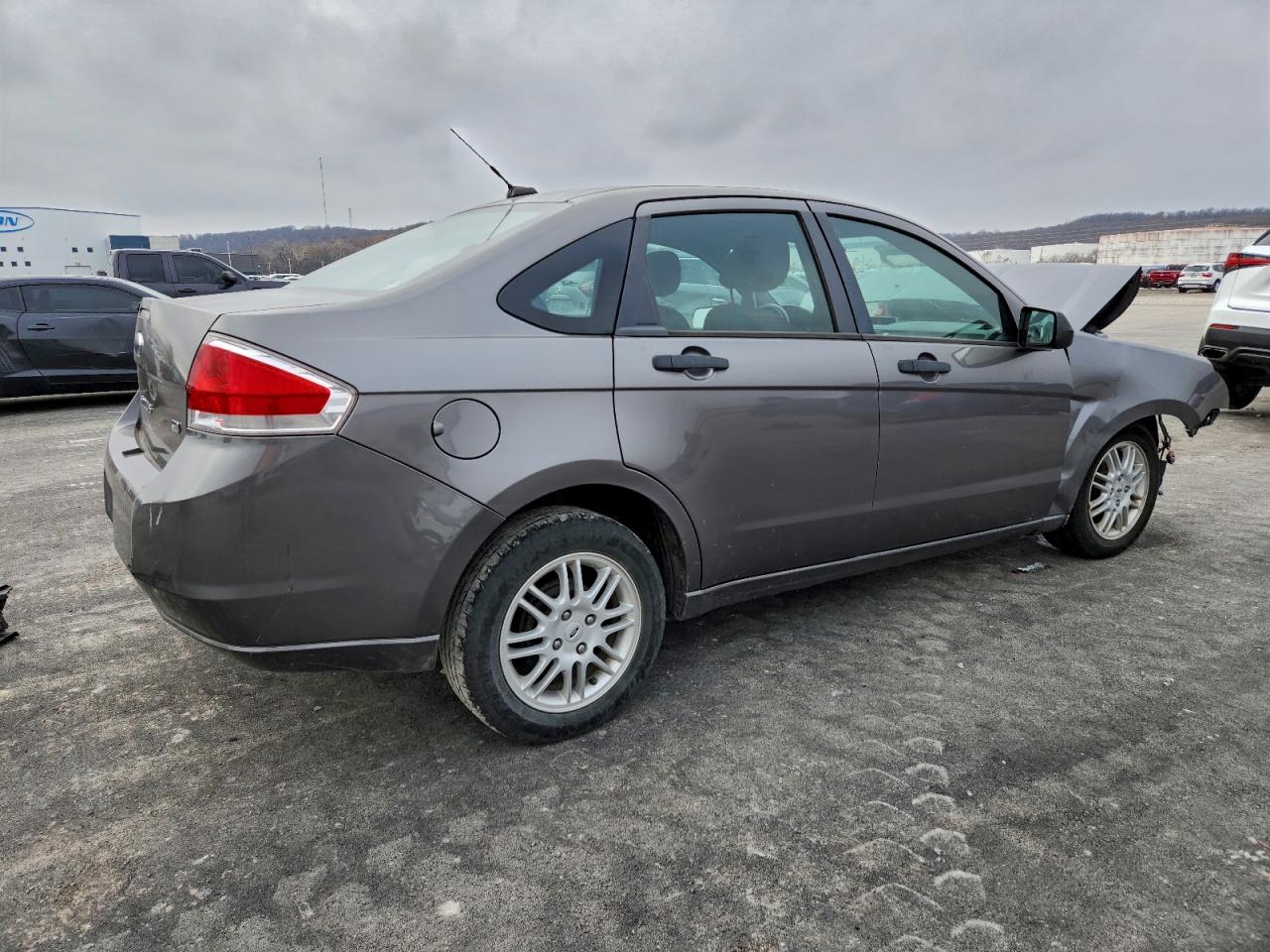 2011 Ford Focus Se Gray vin: 1FAHP3FN1BW165774