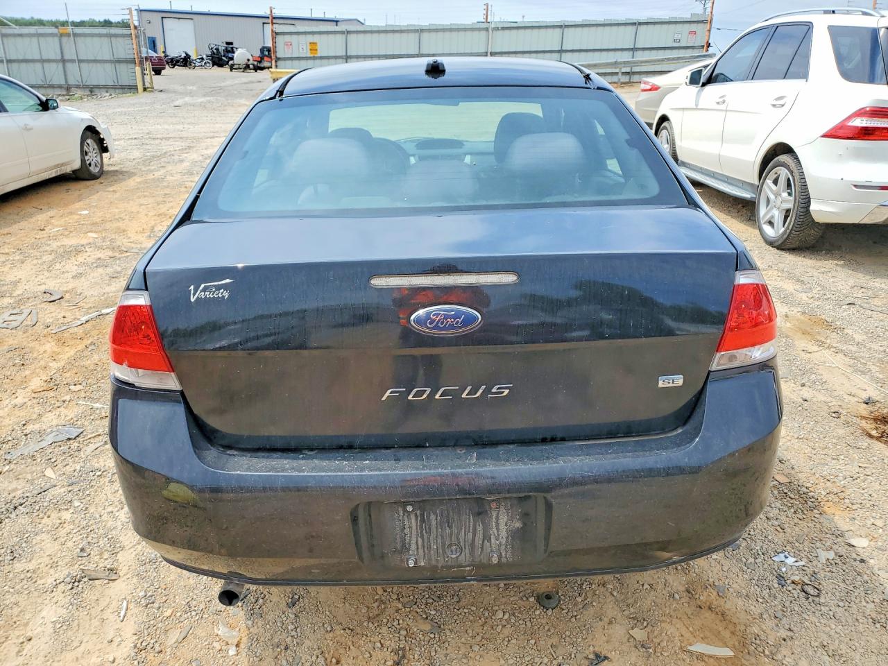 2011 Ford Focus Se Black vin: 1FAHP3FN1BW189170