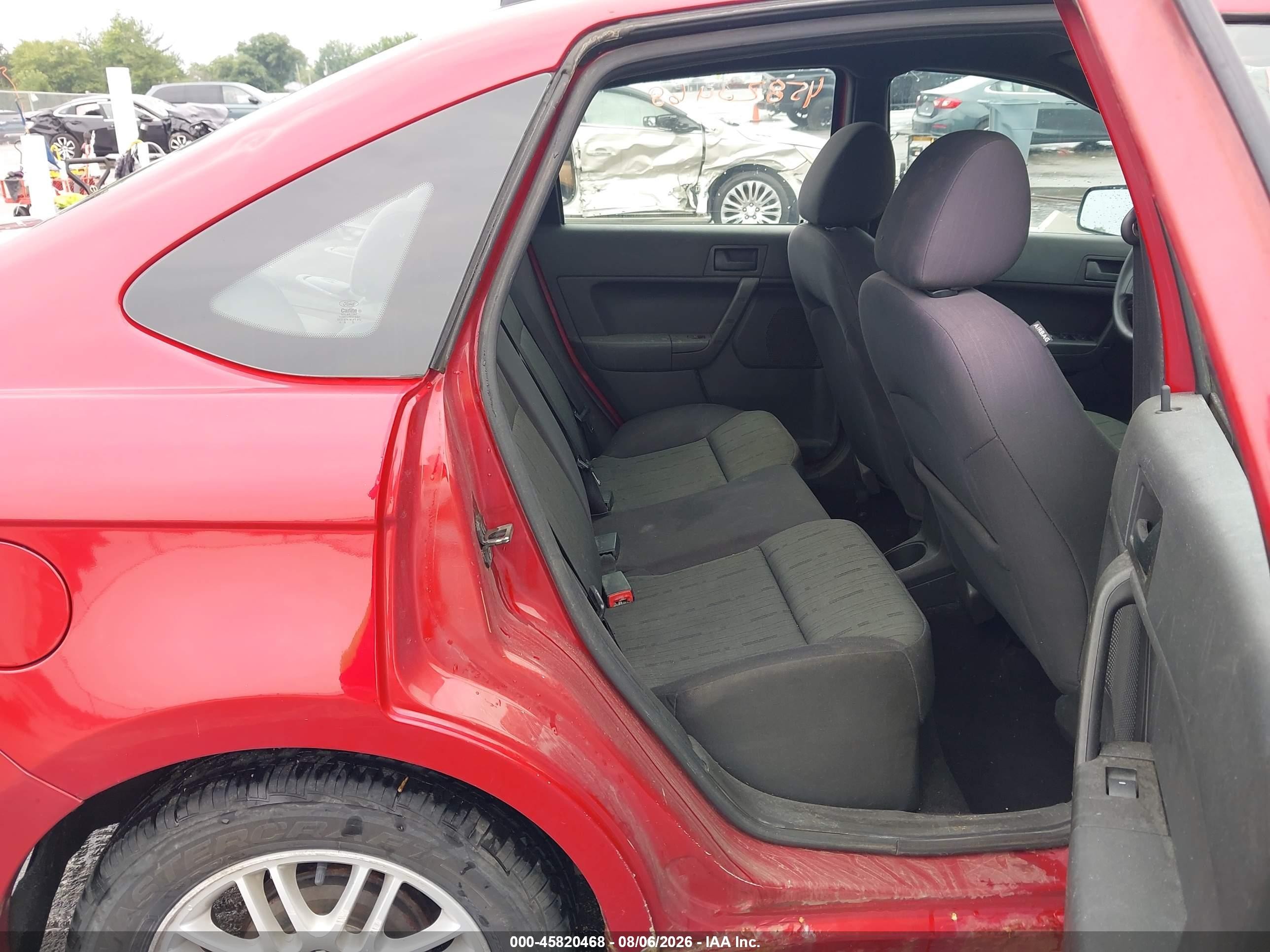 2011 Ford Focus Se Red vin: 1FAHP3FN1BW189542