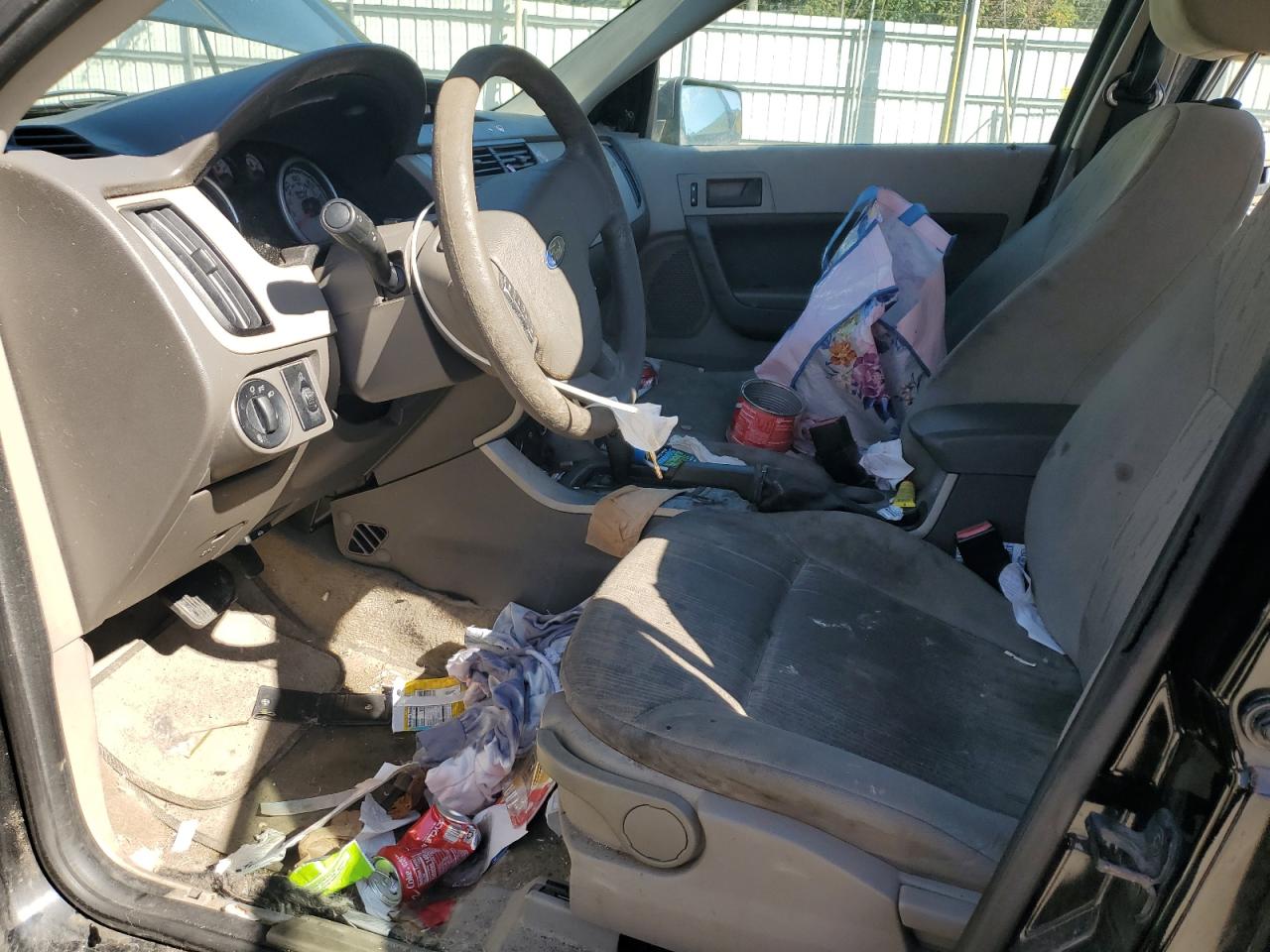 2011 Ford Focus Se Черный vin: 1FAHP3FN1BW195566