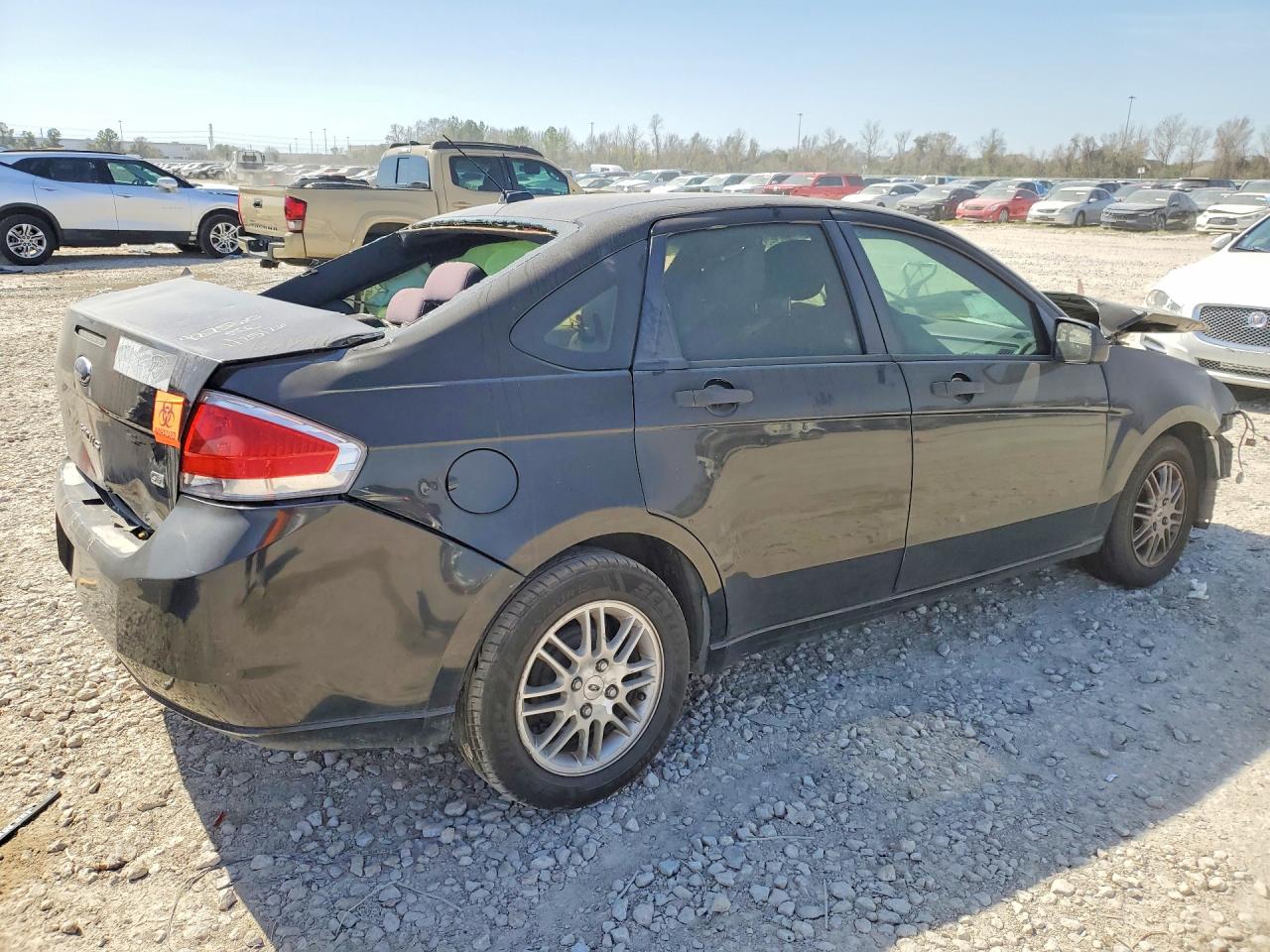 2011 Ford Focus Se Черный vin: 1FAHP3FN1BW203889