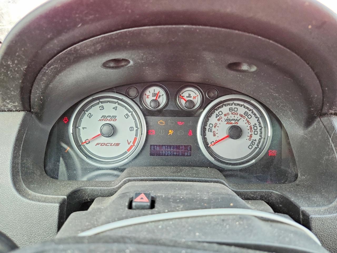 2010 Ford Focus Se Red vin: 1FAHP3FN2AW114153