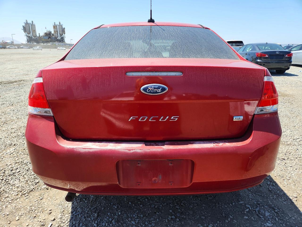 2010 Ford Focus Se Red vin: 1FAHP3FN2AW114153