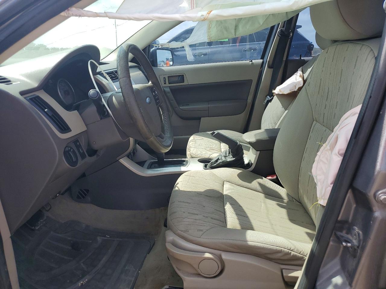 2010 Ford Focus Se Gray vin: 1FAHP3FN2AW132734