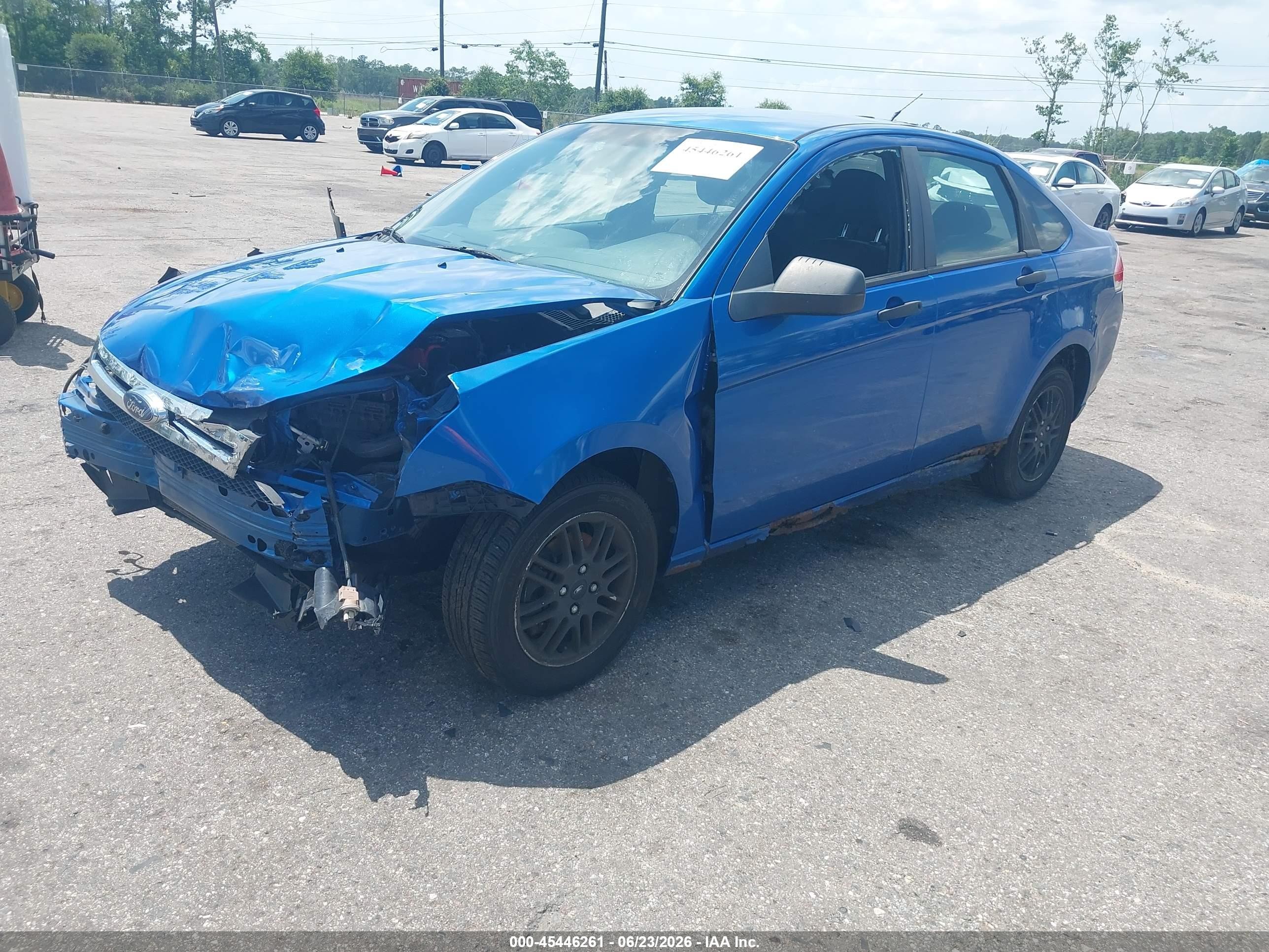 2010 Ford Focus Se Blue vin: 1FAHP3FN2AW136590