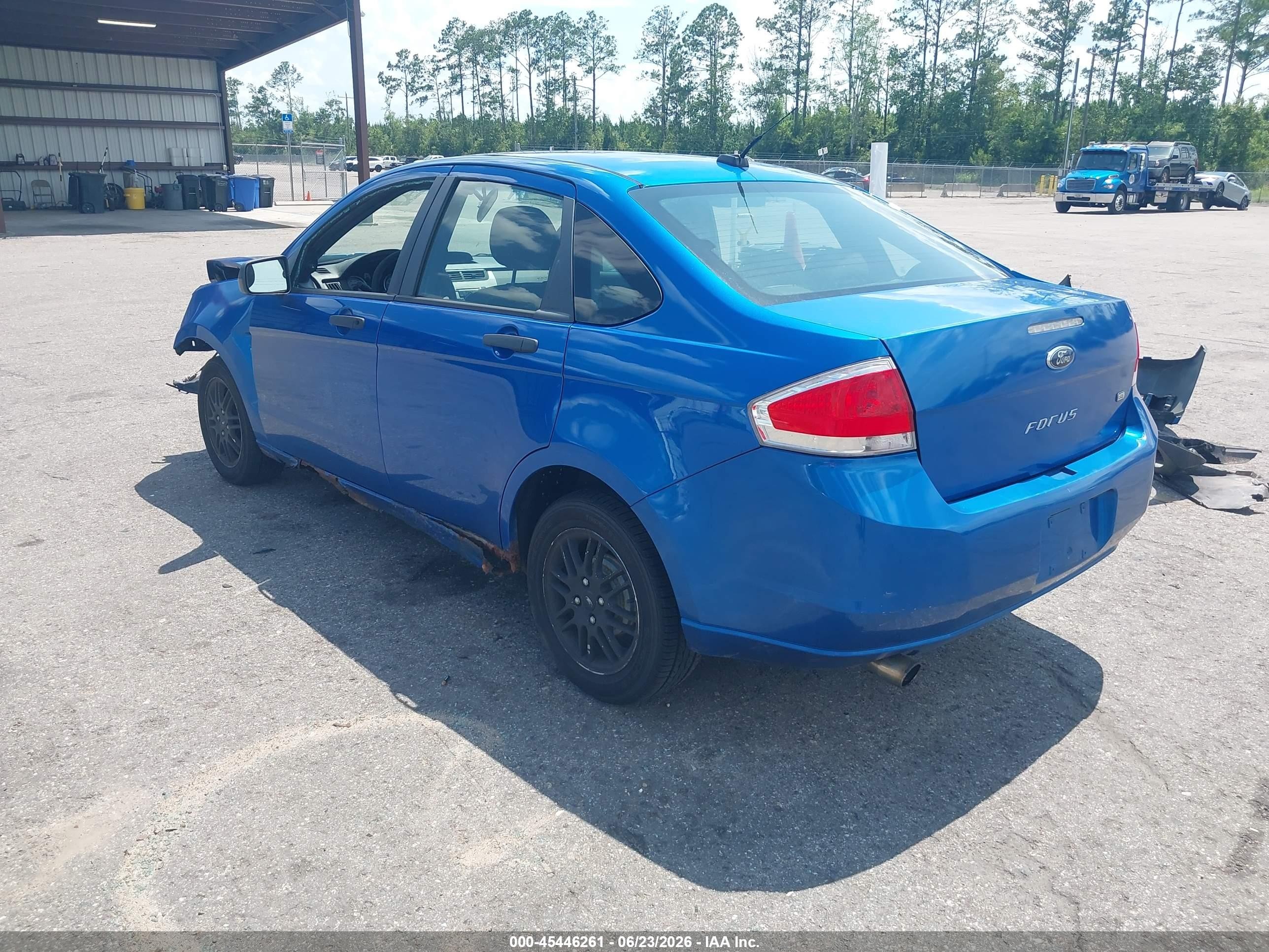 2010 Ford Focus Se Blue vin: 1FAHP3FN2AW136590