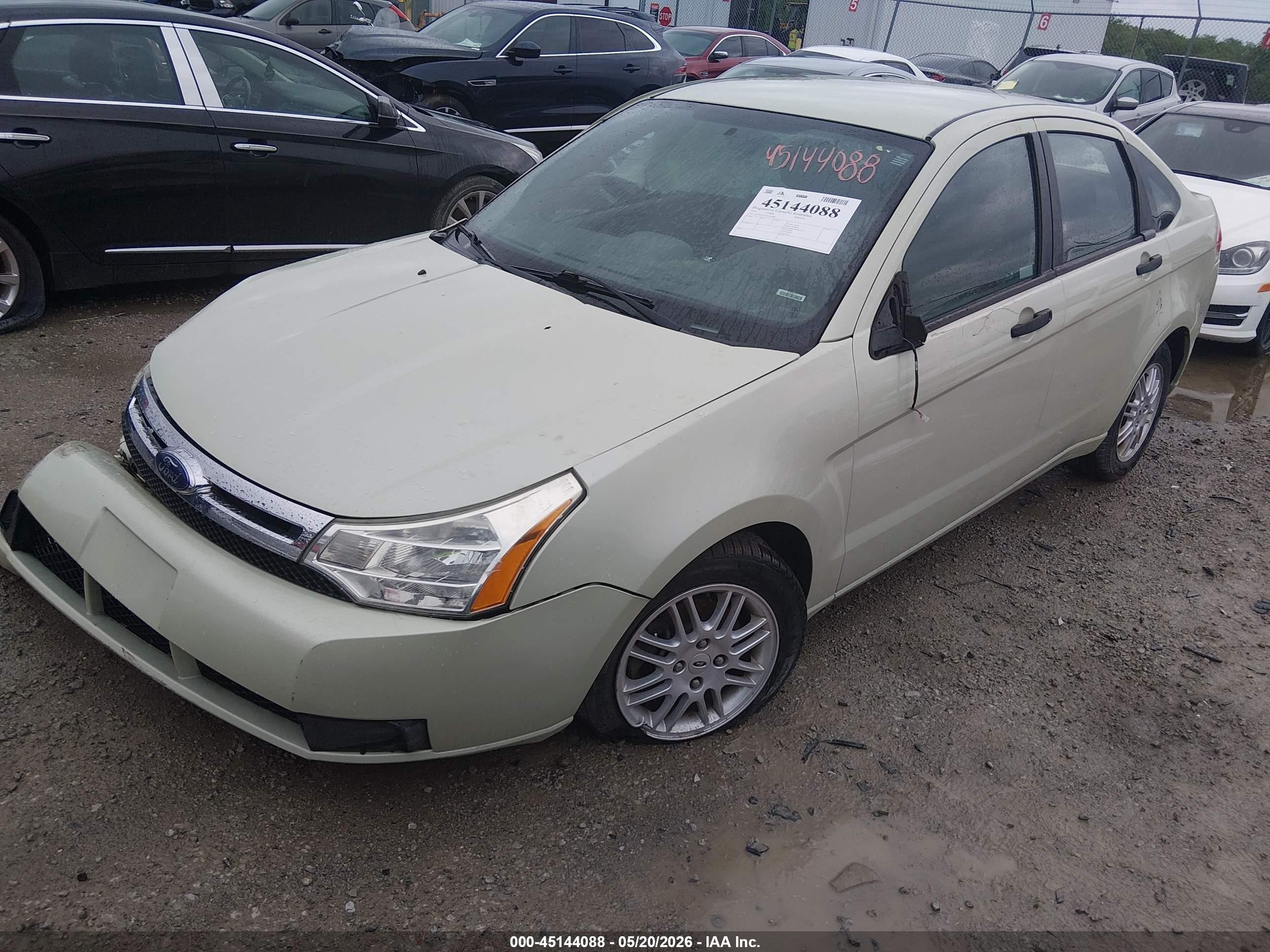2010 Ford Focus Se Зеленый vin: 1FAHP3FN2AW187068