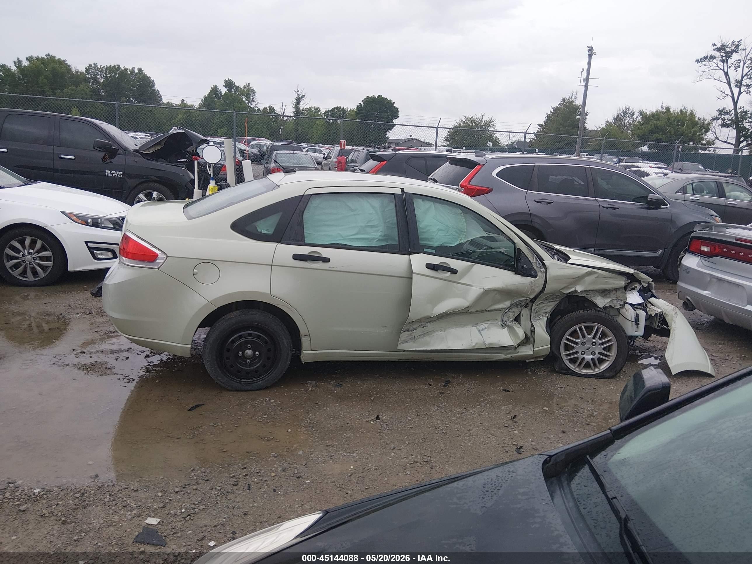 2010 Ford Focus Se Зеленый vin: 1FAHP3FN2AW187068
