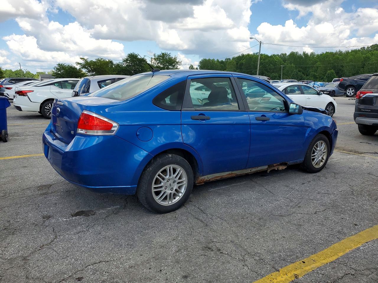 2010 Ford Focus Se Blue vin: 1FAHP3FN2AW205326