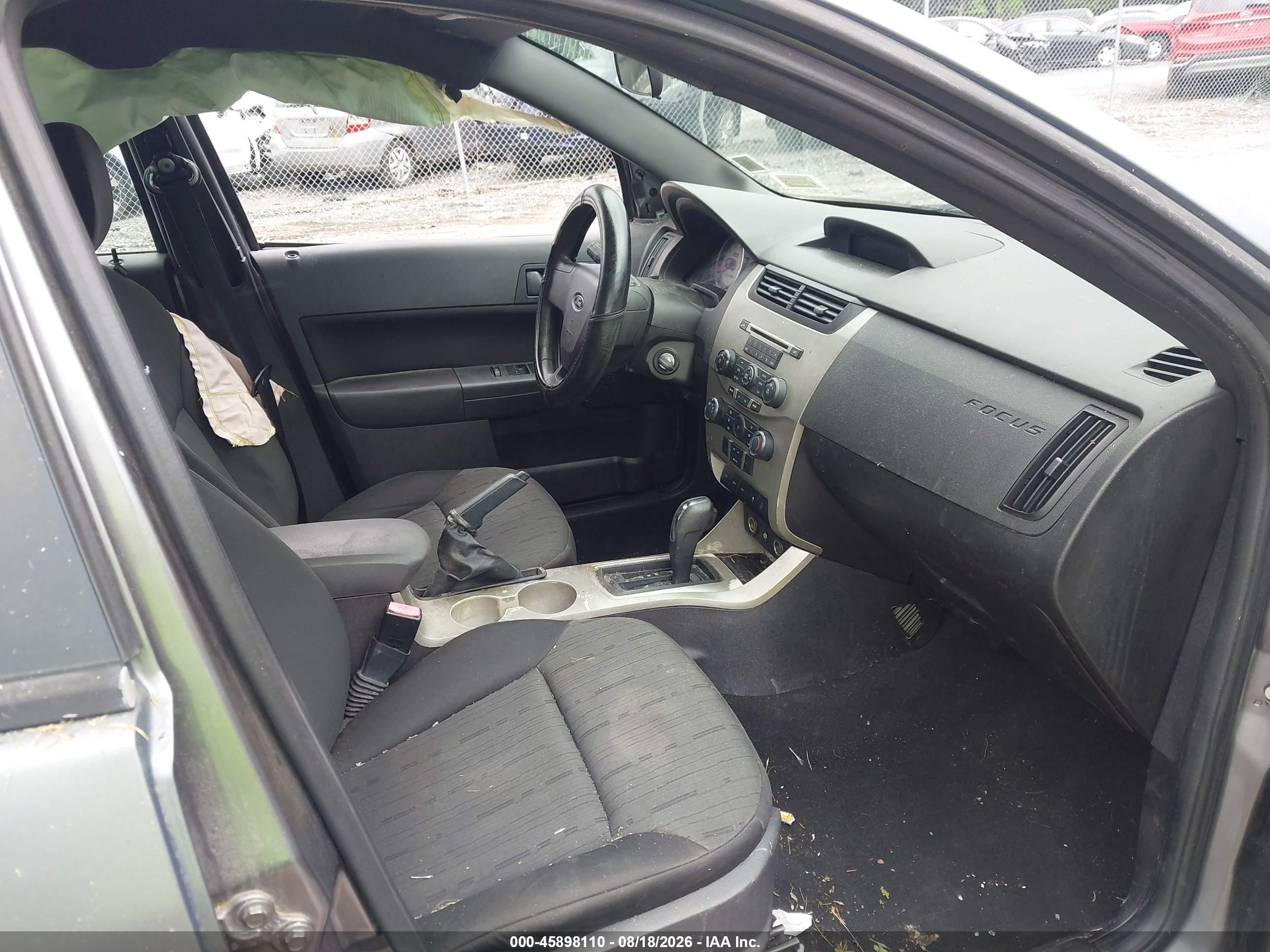2010 Ford Focus Se Серый vin: 1FAHP3FN2AW210106