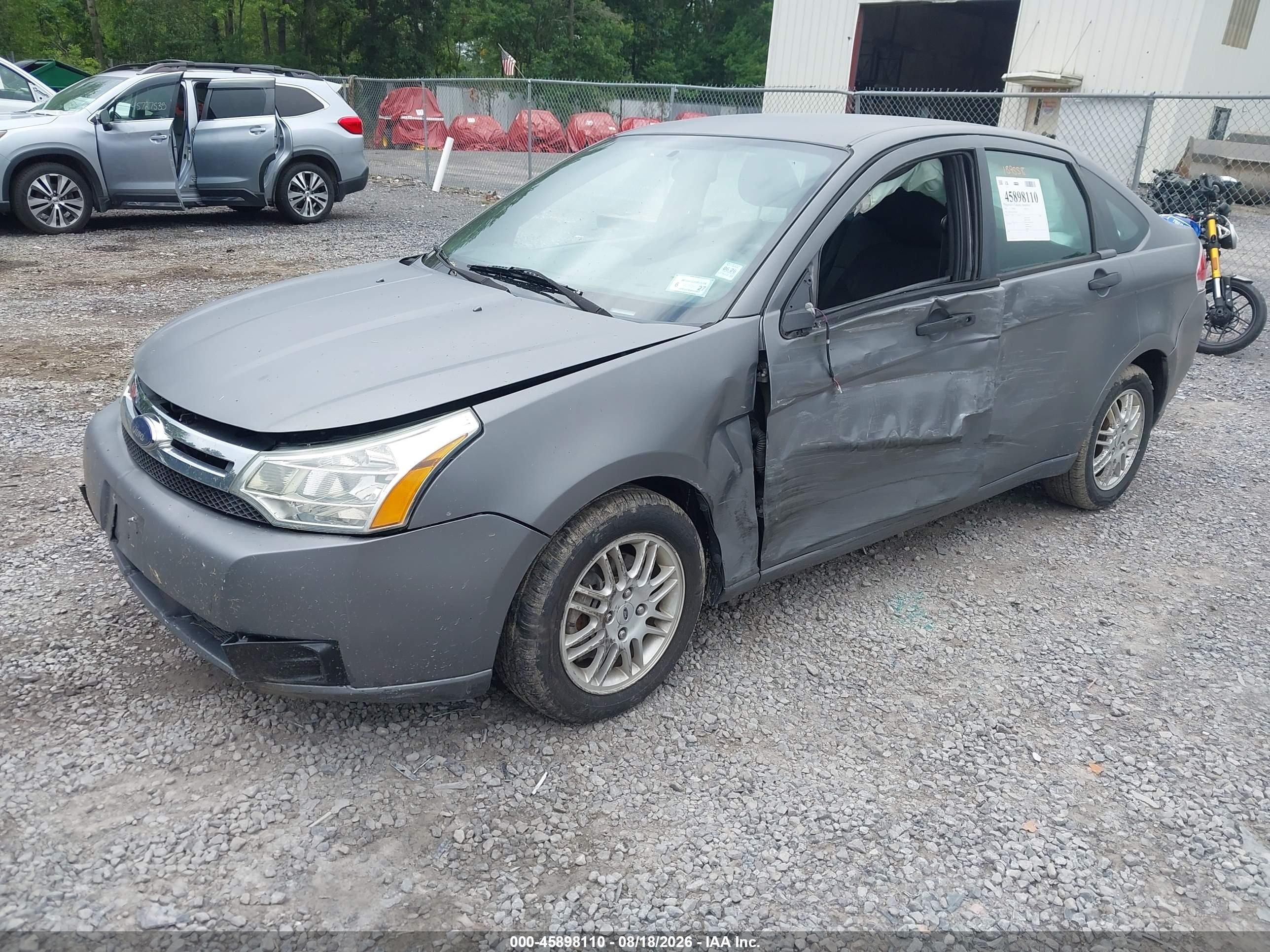 2010 Ford Focus Se Серый vin: 1FAHP3FN2AW210106