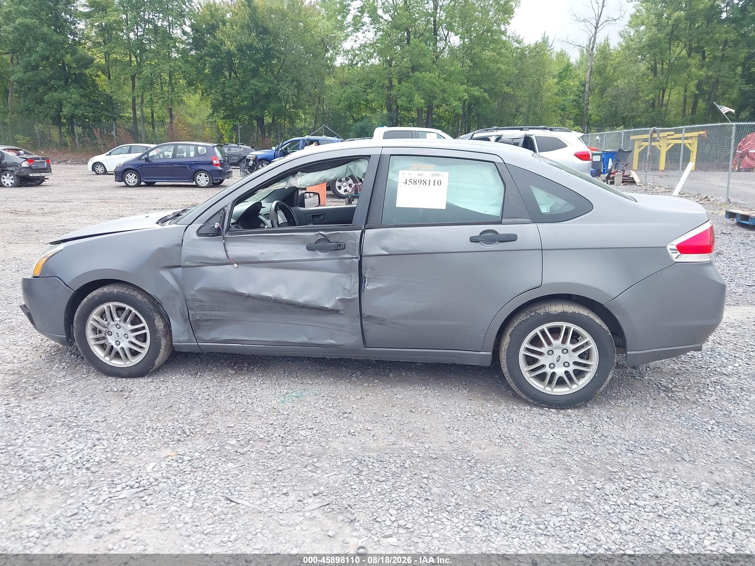 2010 Ford Focus Se Серый vin: 1FAHP3FN2AW210106