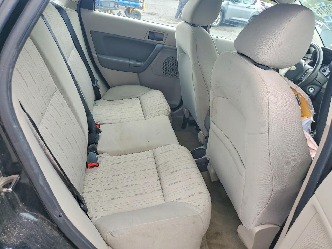 2010 Ford Focus Se Black vin: 1FAHP3FN2AW219680