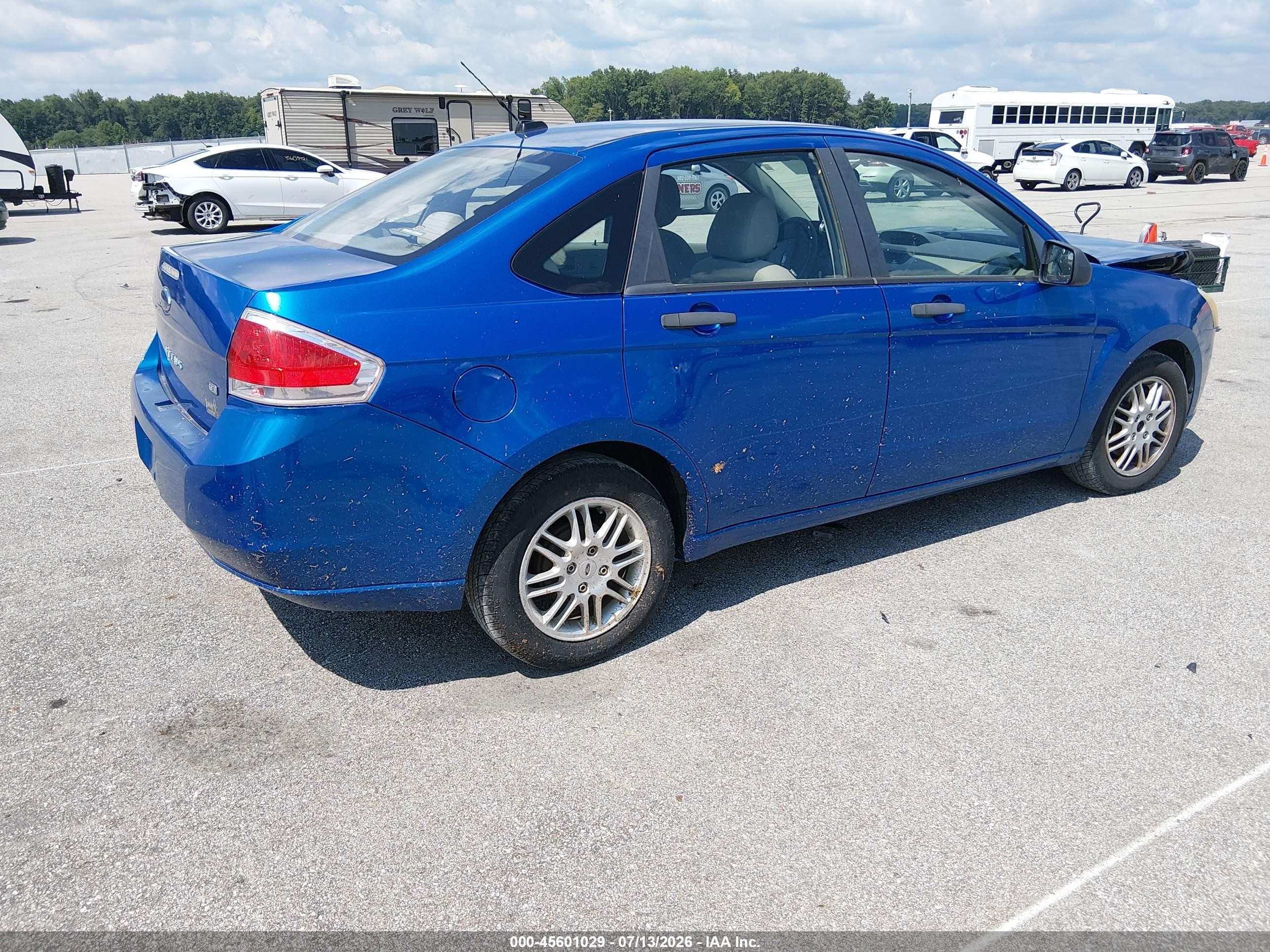 2010 Ford Focus Se Blue vin: 1FAHP3FN2AW261847