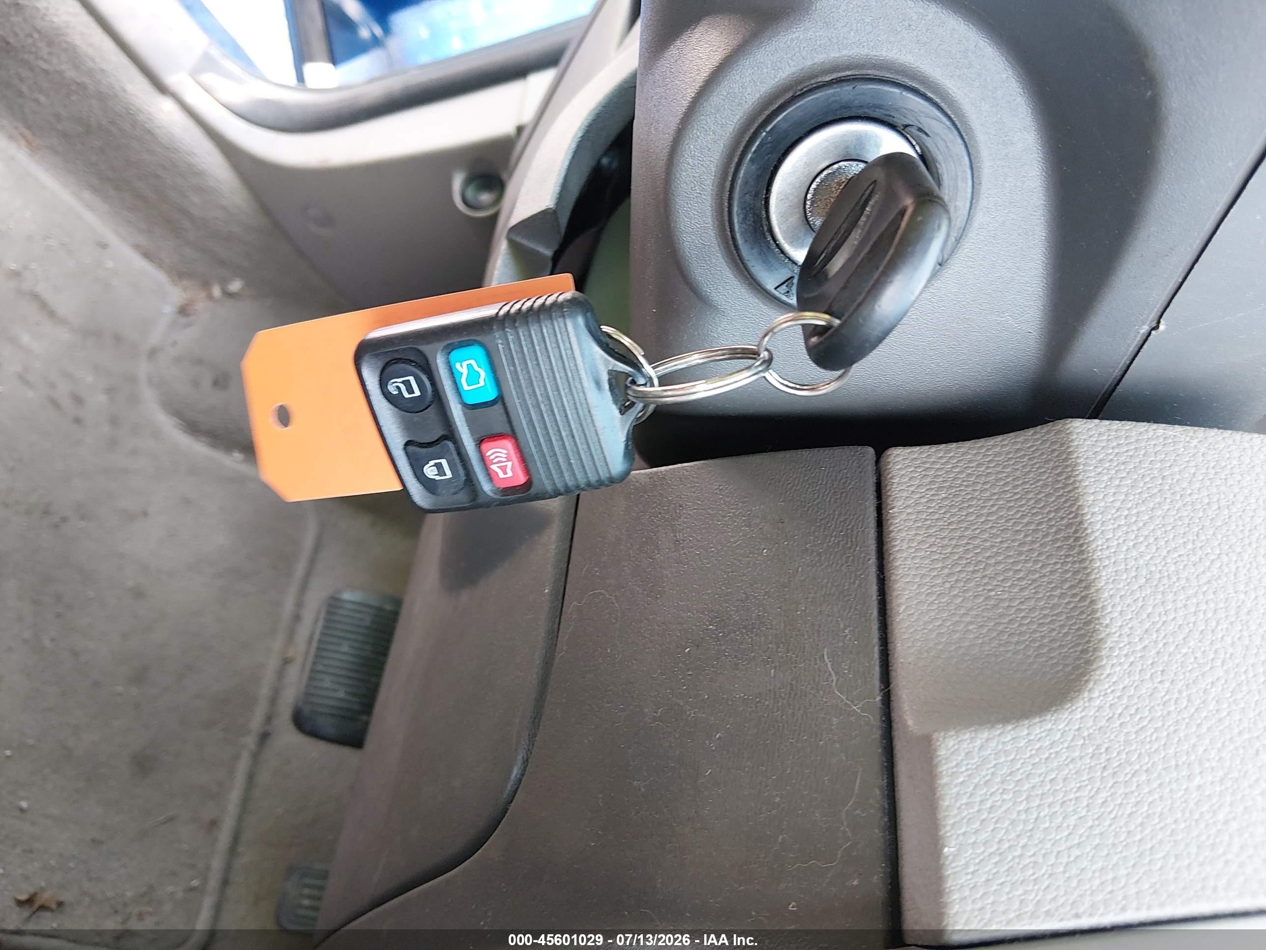 2010 Ford Focus Se Blue vin: 1FAHP3FN2AW261847