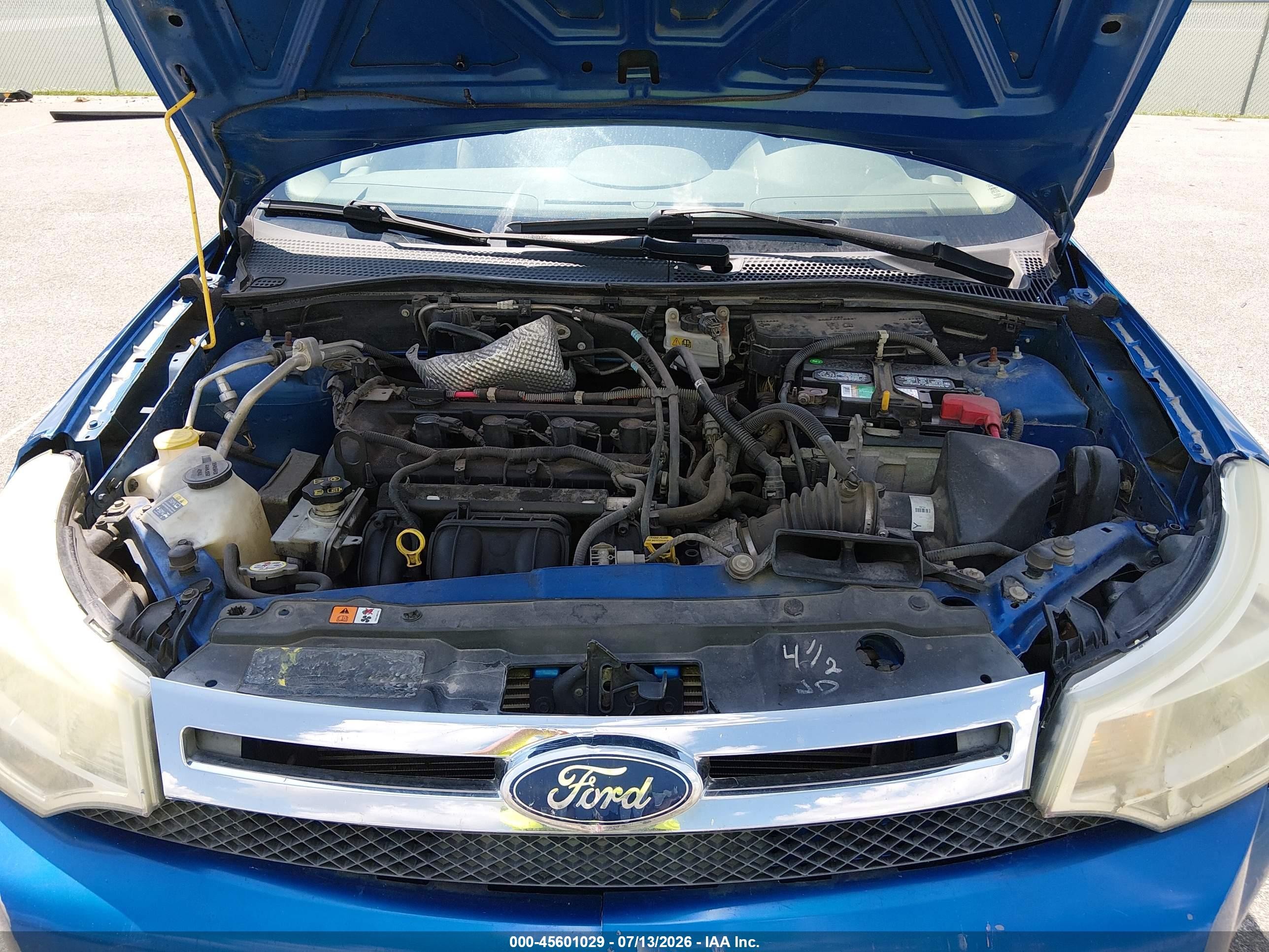 2010 Ford Focus Se Blue vin: 1FAHP3FN2AW261847
