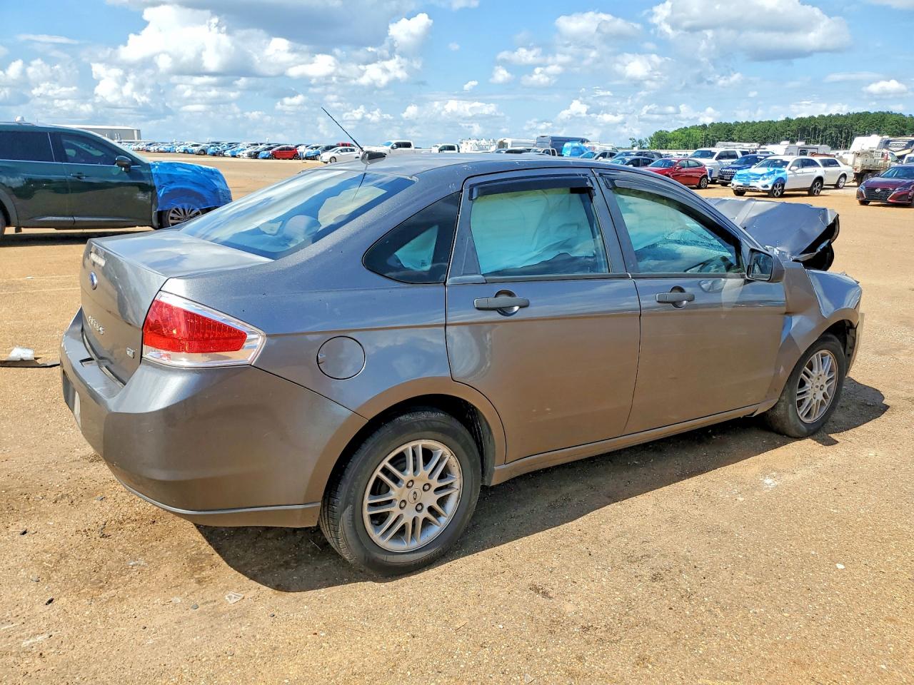 2010 Ford Focus Se Gray vin: 1FAHP3FN2AW262898