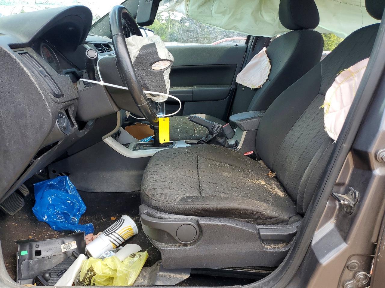 2010 Ford Focus Se Gray vin: 1FAHP3FN2AW262898