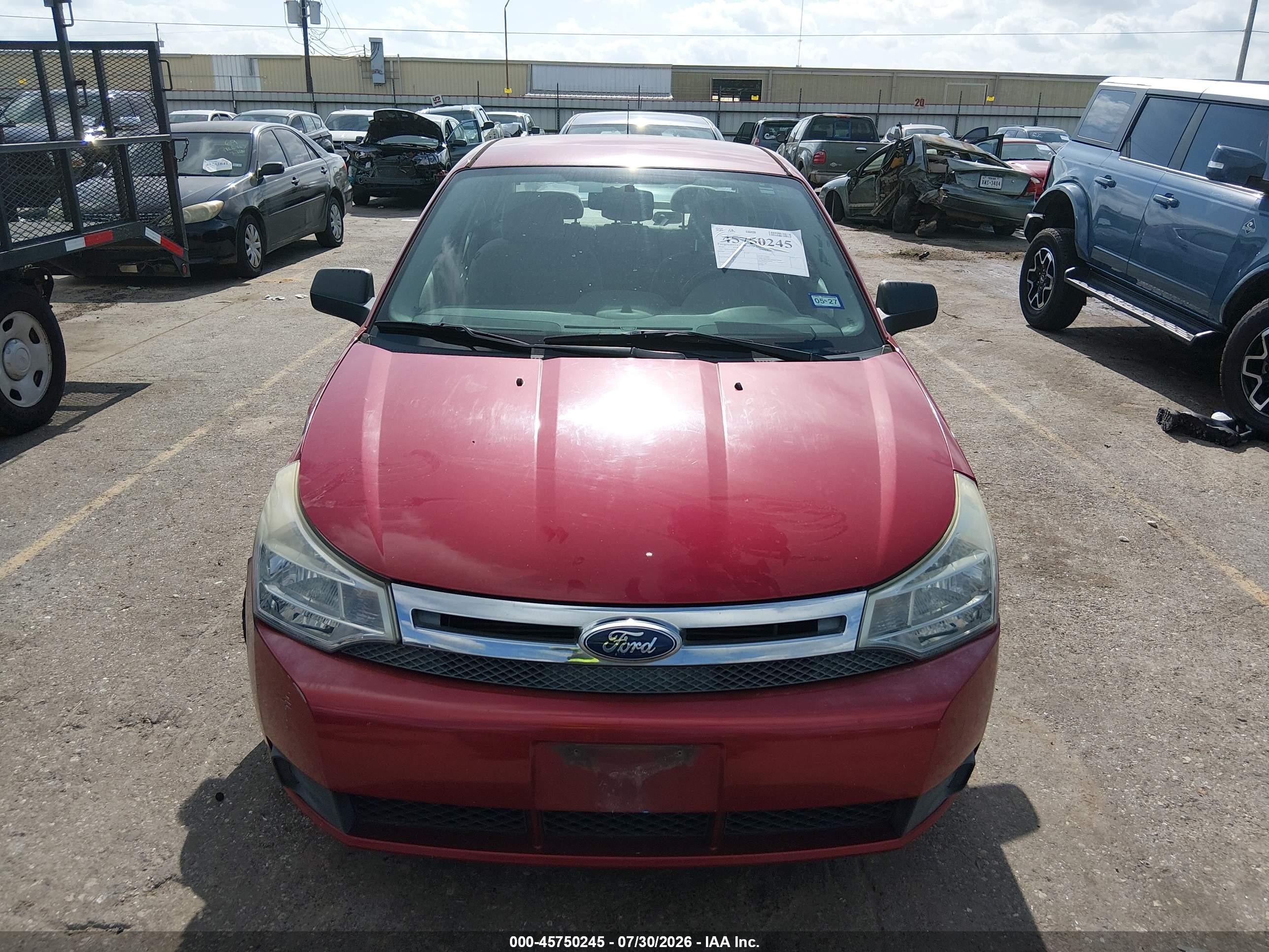 2010 Ford Focus Se Red vin: 1FAHP3FN2AW279460