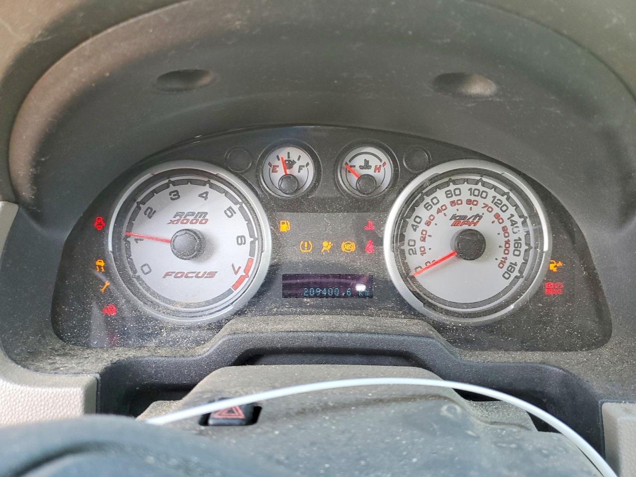 2010 Ford Focus Se White vin: 1FAHP3FN2AW284156