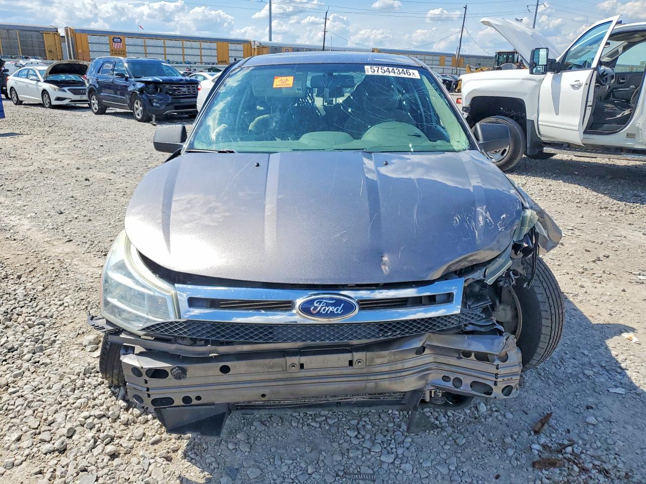 2011 Ford Focus Se Silver vin: 1FAHP3FN2BW105986